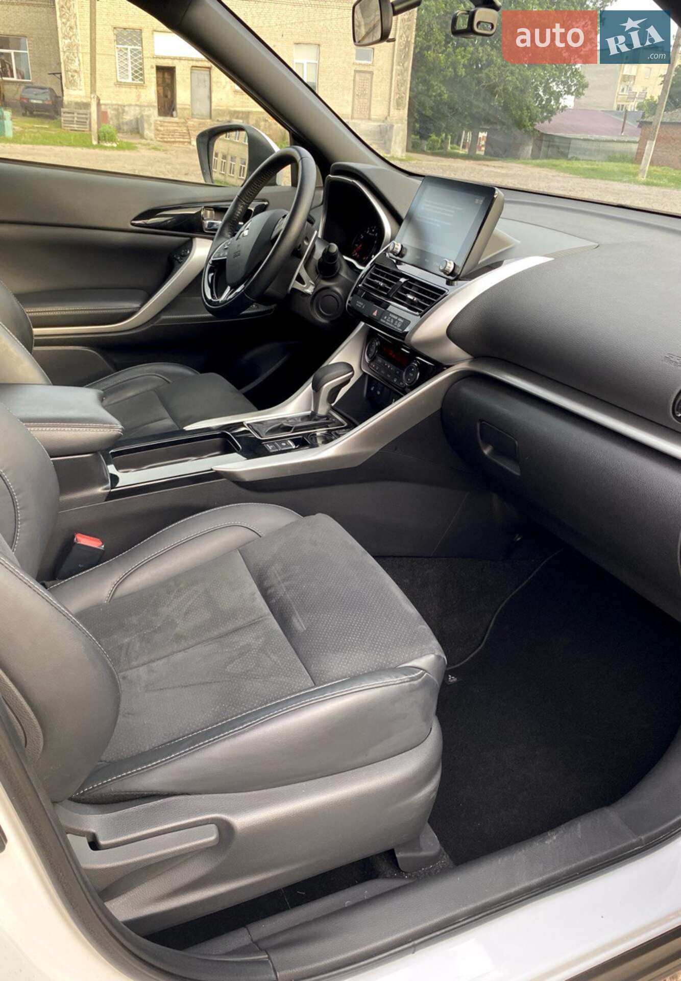 Mitsubishi Eclipse Cross 2021 VIN JMBXTGK2WMZ000990 фото оголошення 8 з 12