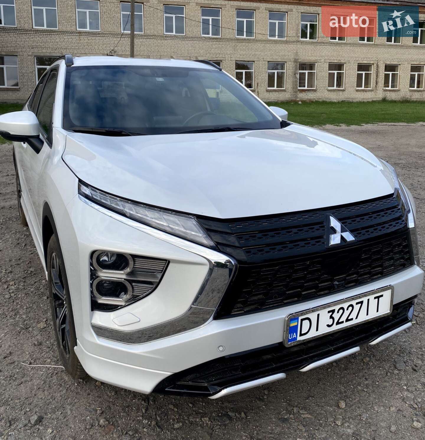 Mitsubishi Eclipse Cross 2021 VIN JMBXTGK2WMZ000990 фото оголошення 4 з 12