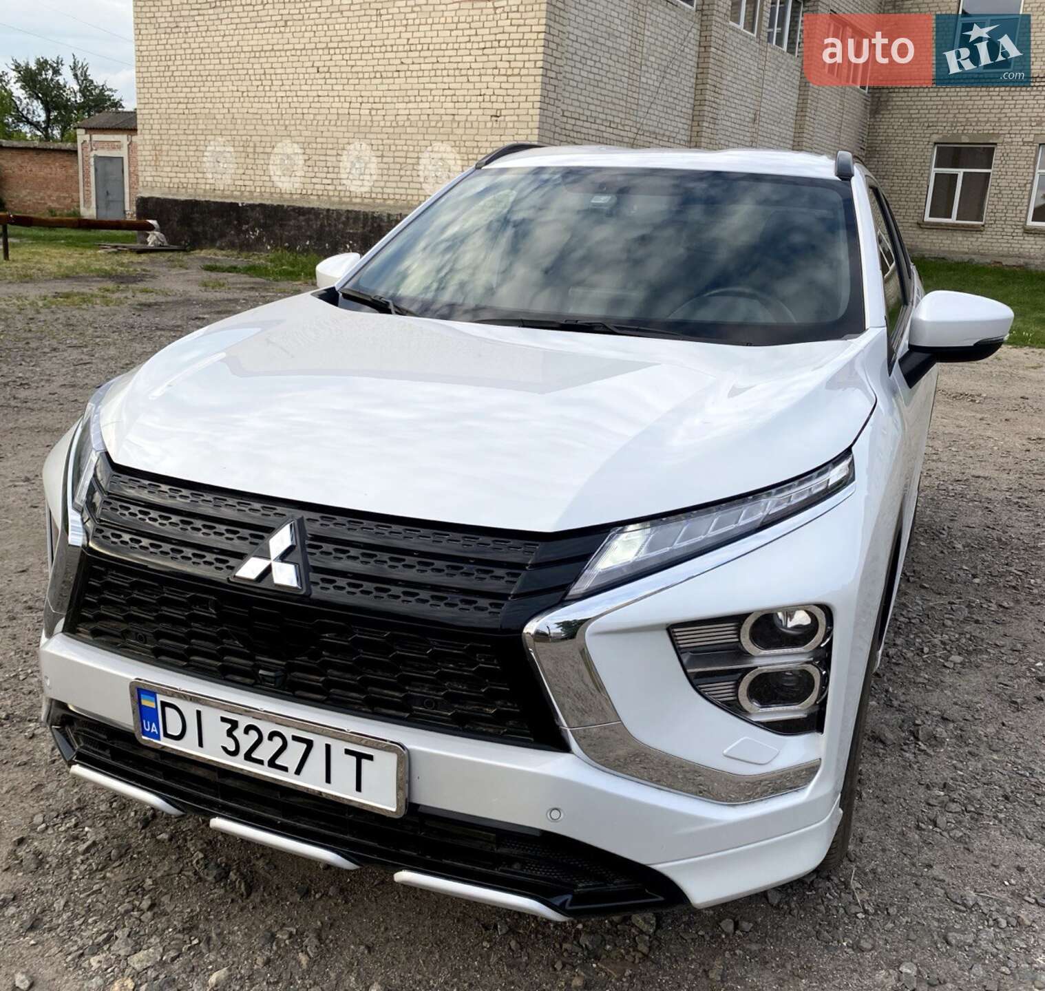 Mitsubishi Eclipse Cross 2021 VIN JMBXTGK2WMZ000990 фото оголошення 3 з 12
