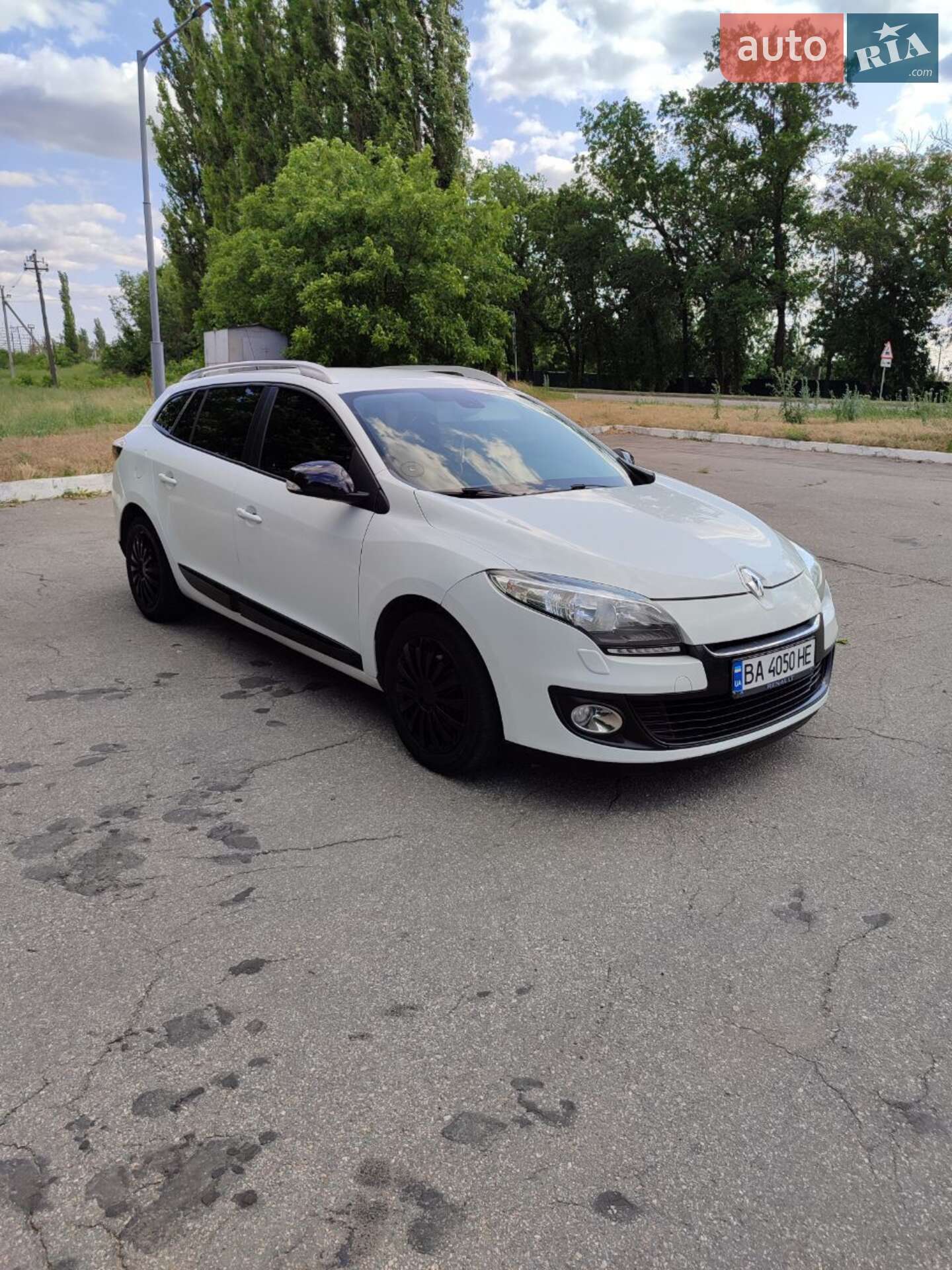 Renault Megane 2013 VIN VF1KZ140649604182 фото оголошення 4 з 25