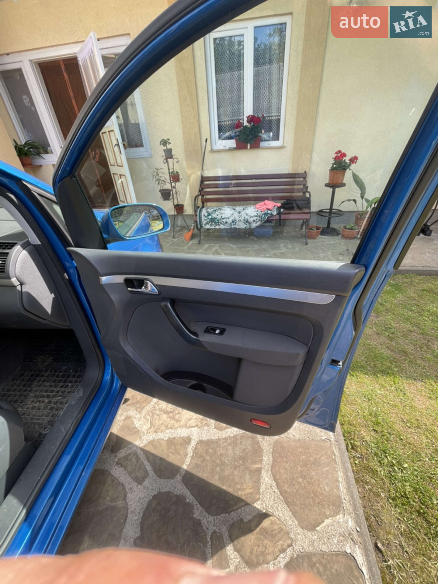Volkswagen Touran 2004 VIN WVGZZZ1TZ4W133158 фото оголошення 18 з 28