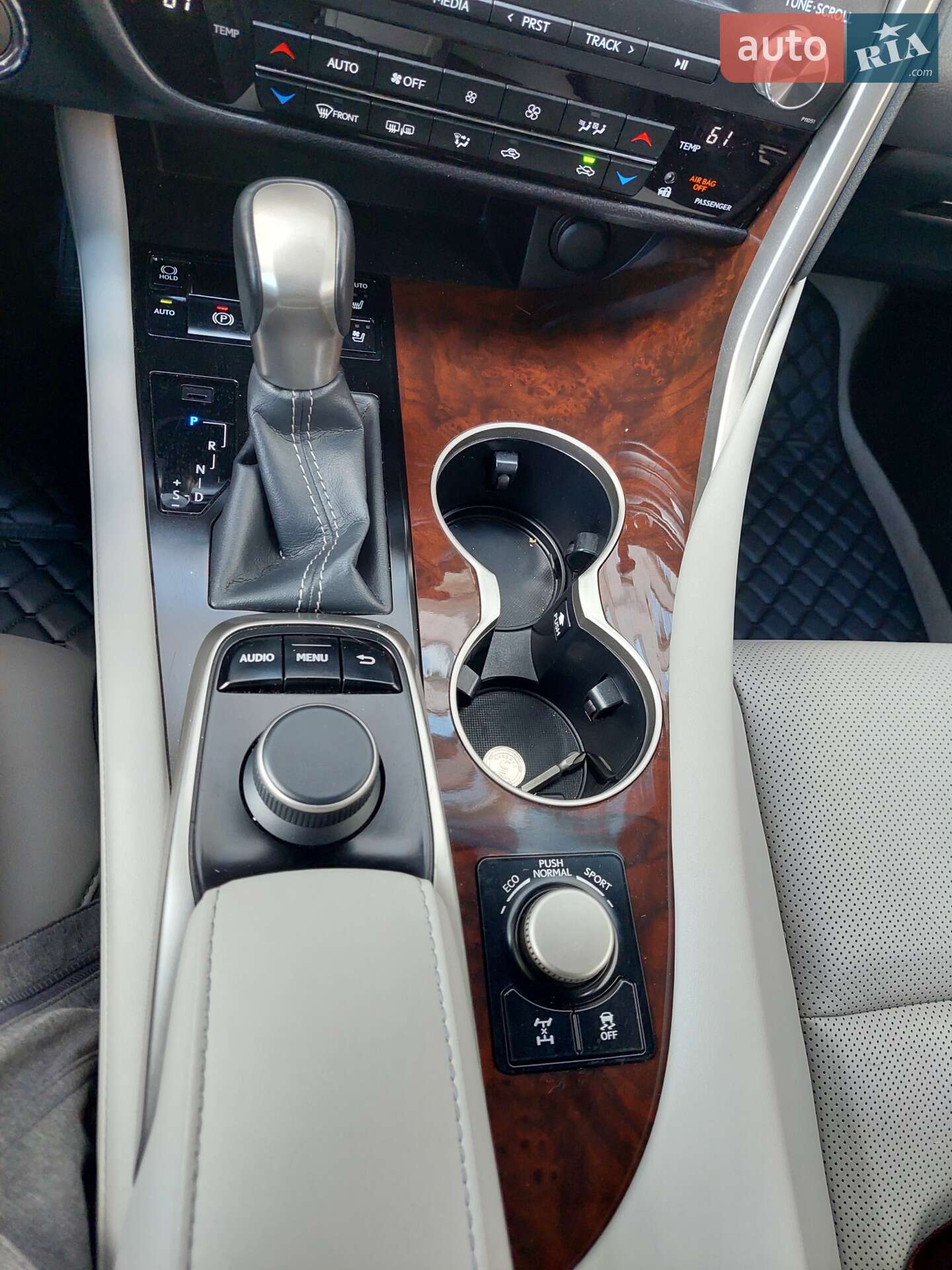 Lexus RX 2016 VIN 2T2BZMCA2GC007814 фото оголошення 4 з 19