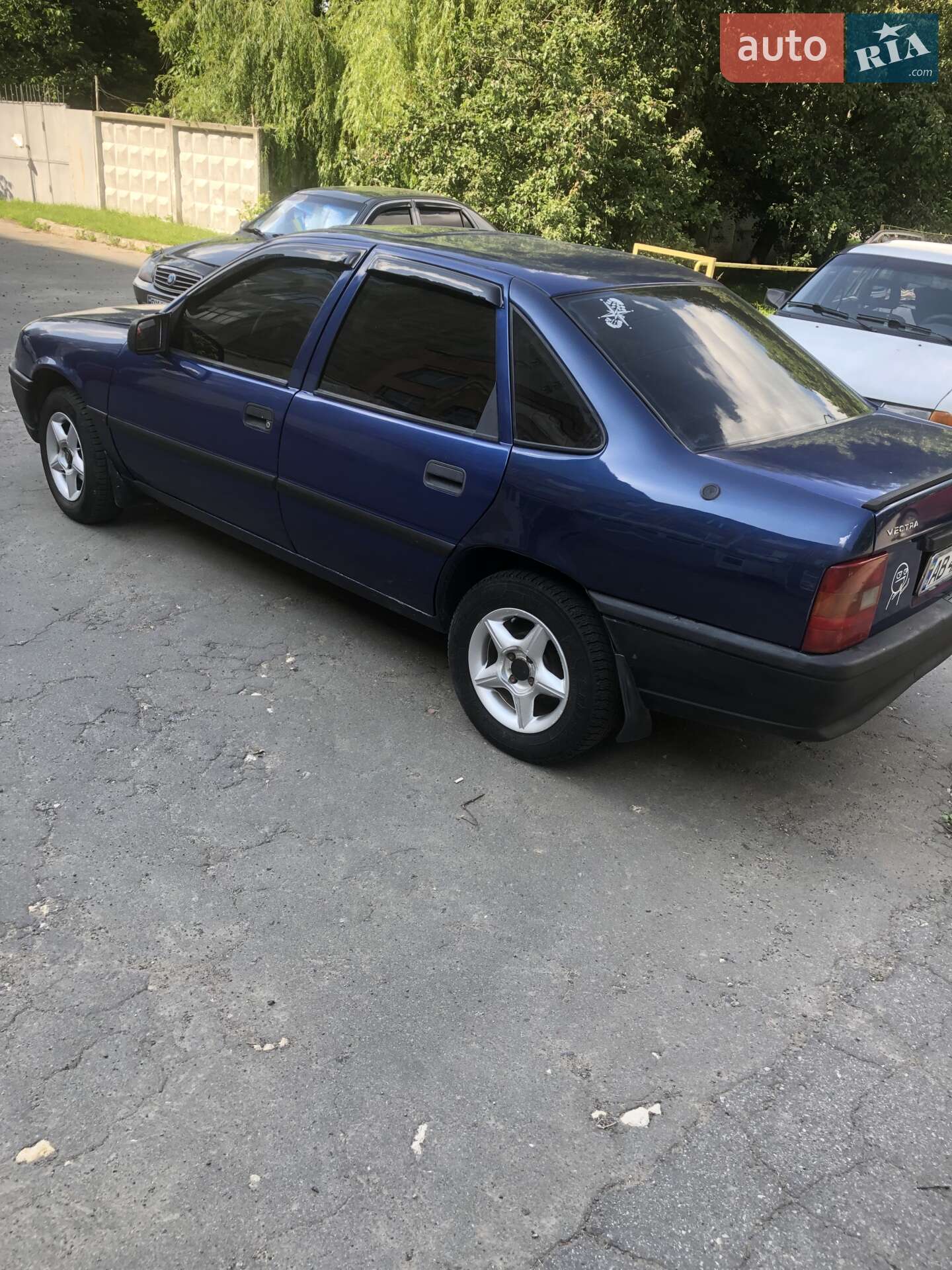 Opel Vectra 1990 VIN W0L0000875M112434 фото оголошення 3 з 4