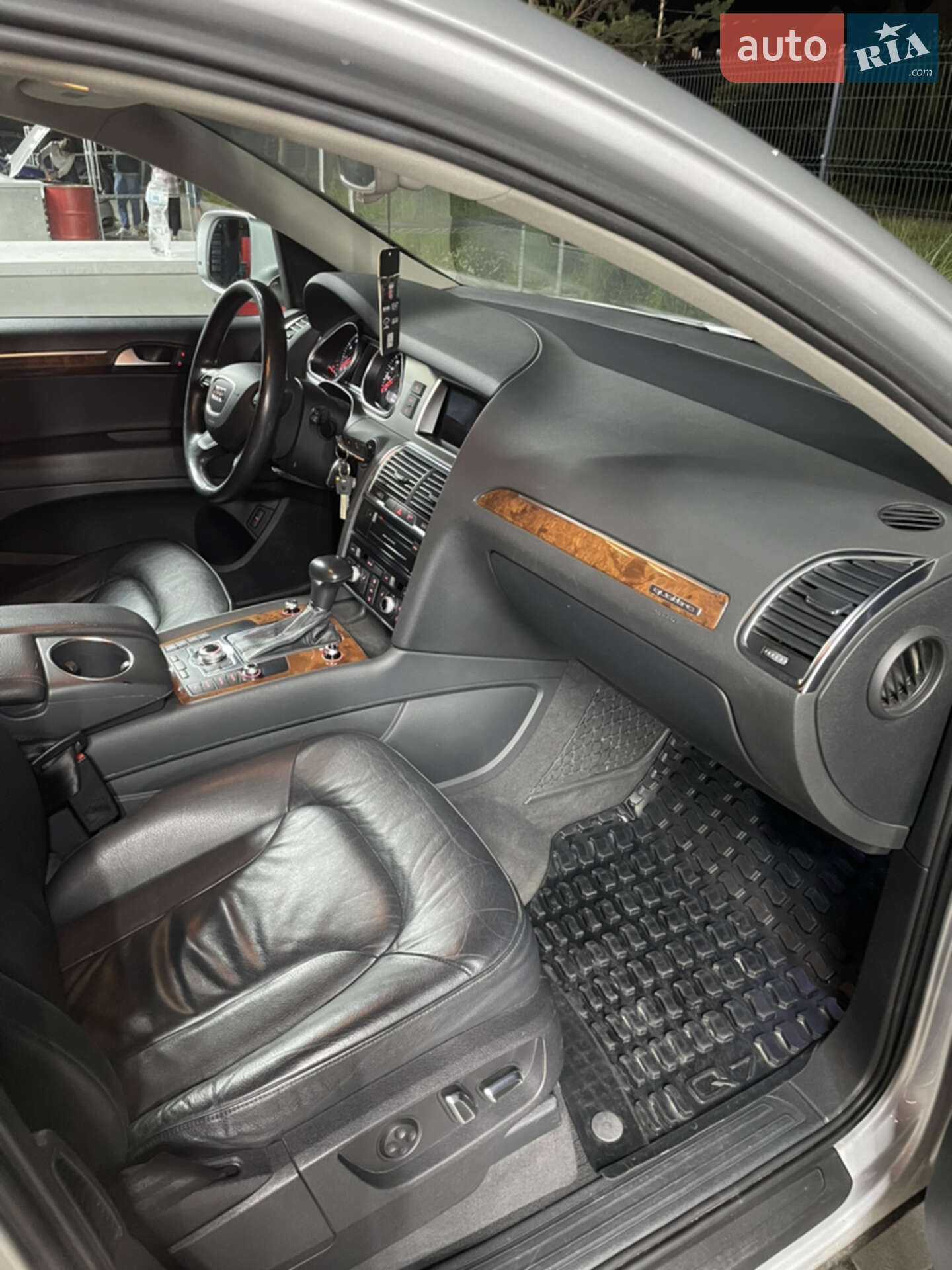 Audi Q7 2014 VIN WA1CGAFE2ED020469 фото оголошення 27 з 47