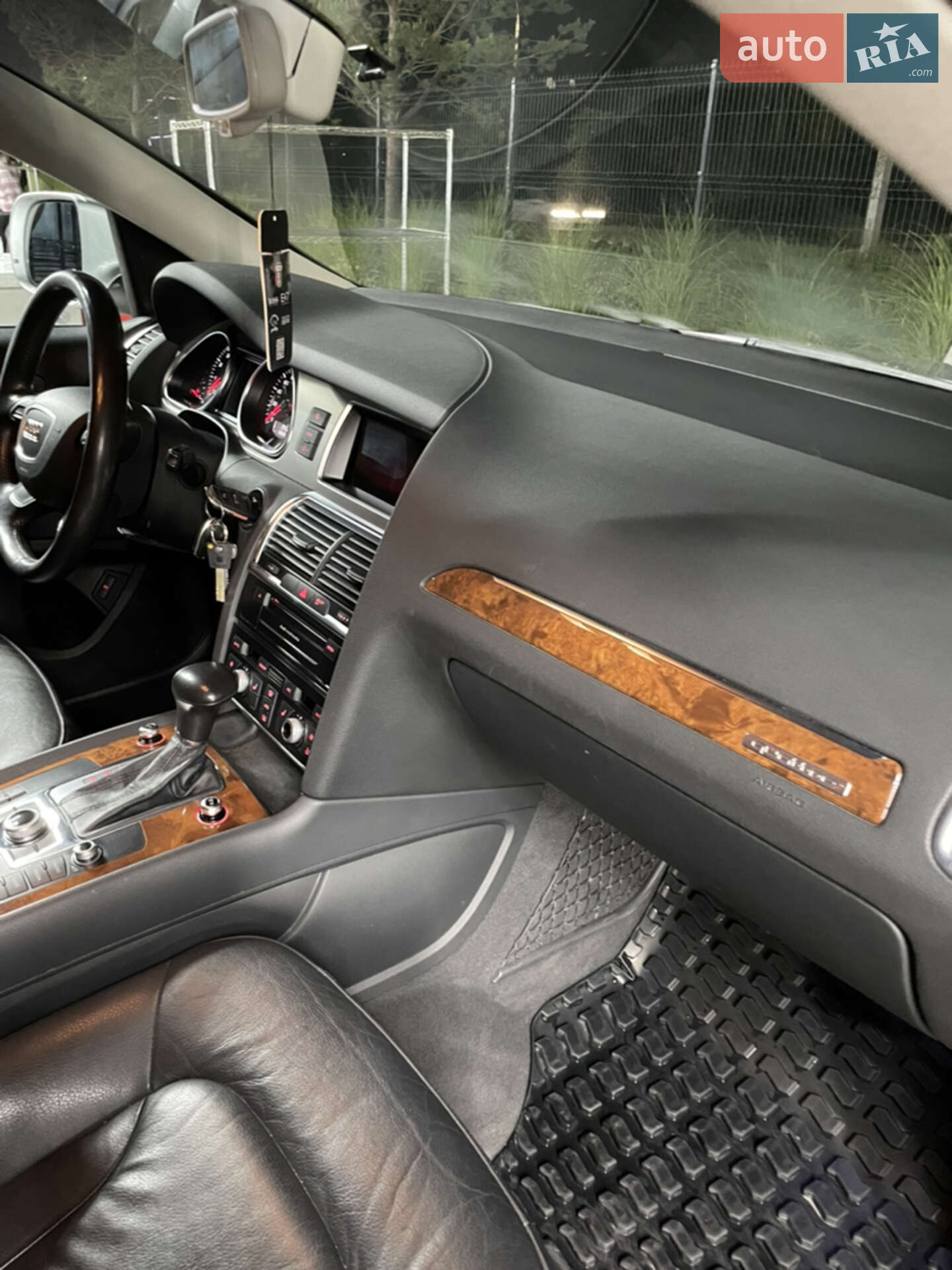 Audi Q7 2014 VIN WA1CGAFE2ED020469 фото оголошення 31 з 47