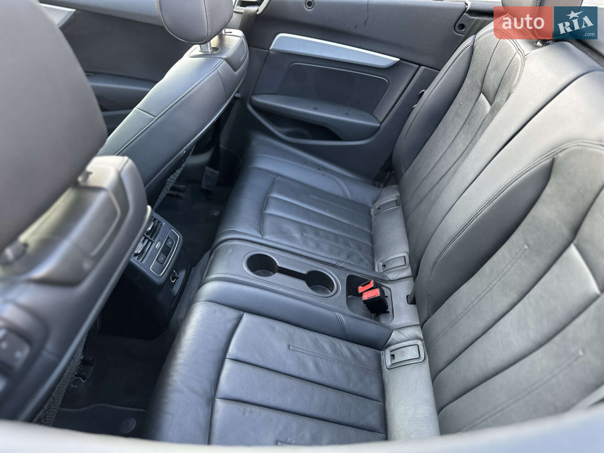 Audi A5 2018 VIN WAUWNGF5XJN004310 фото оголошення 9 з 12