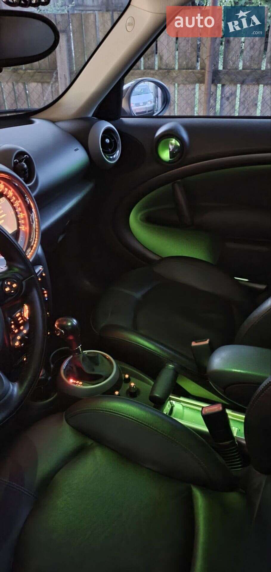 MINI Countryman 2011 VIN WMWZC51020WK67242 фото оголошення 10 з 36