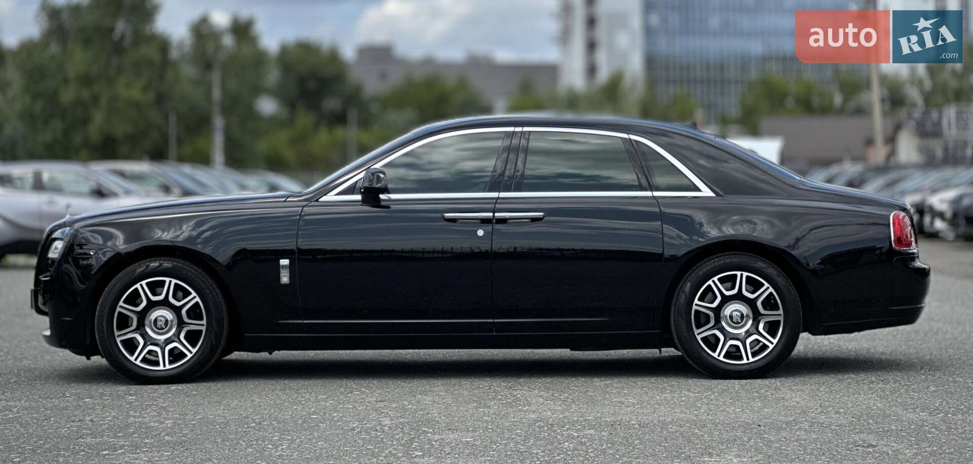Rolls-Royce Ghost 2013 VIN SCA664S57EUX52505 фото оголошення 2 з 97