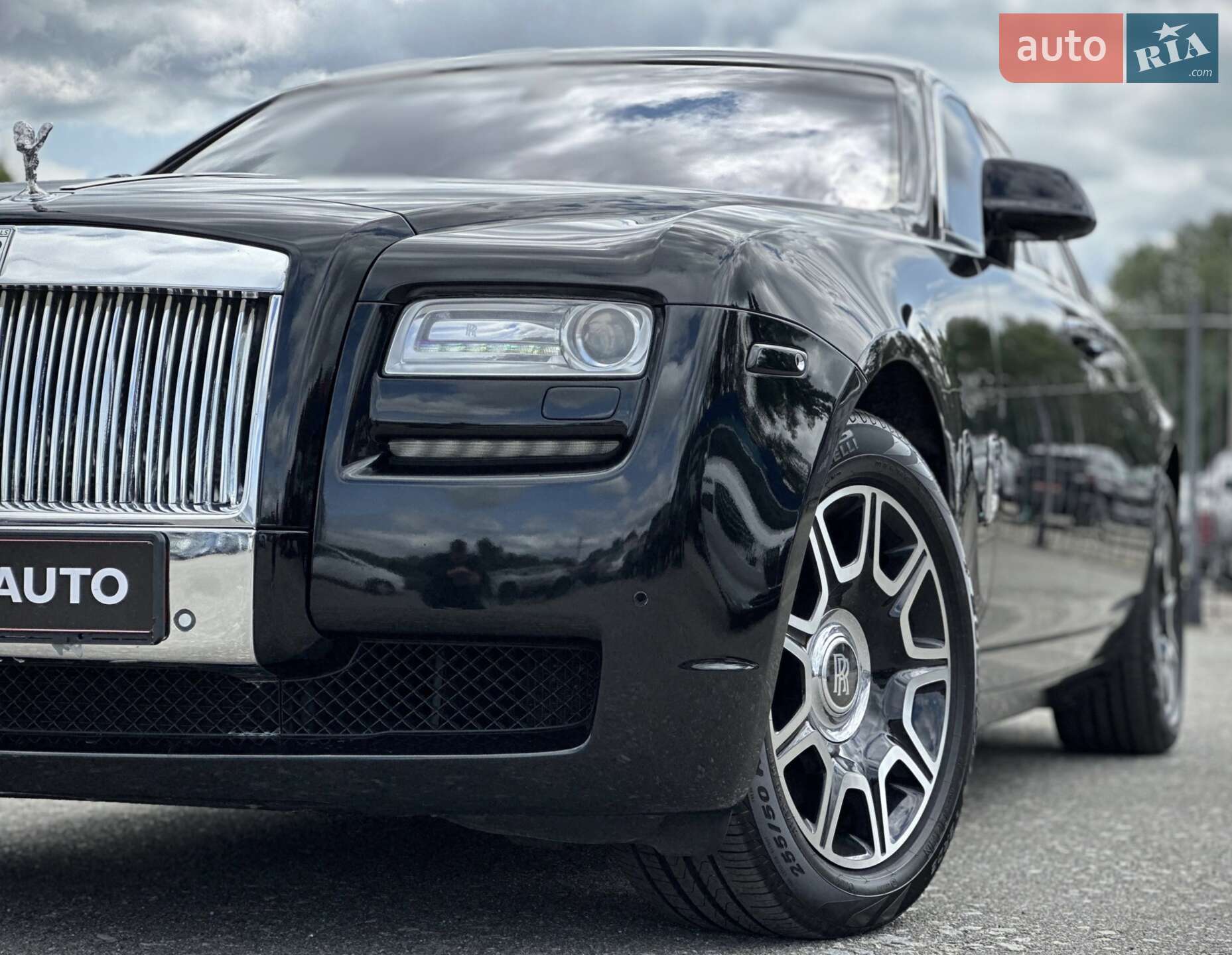Rolls-Royce Ghost 2013 VIN SCA664S57EUX52505 фото оголошення 16 з 97