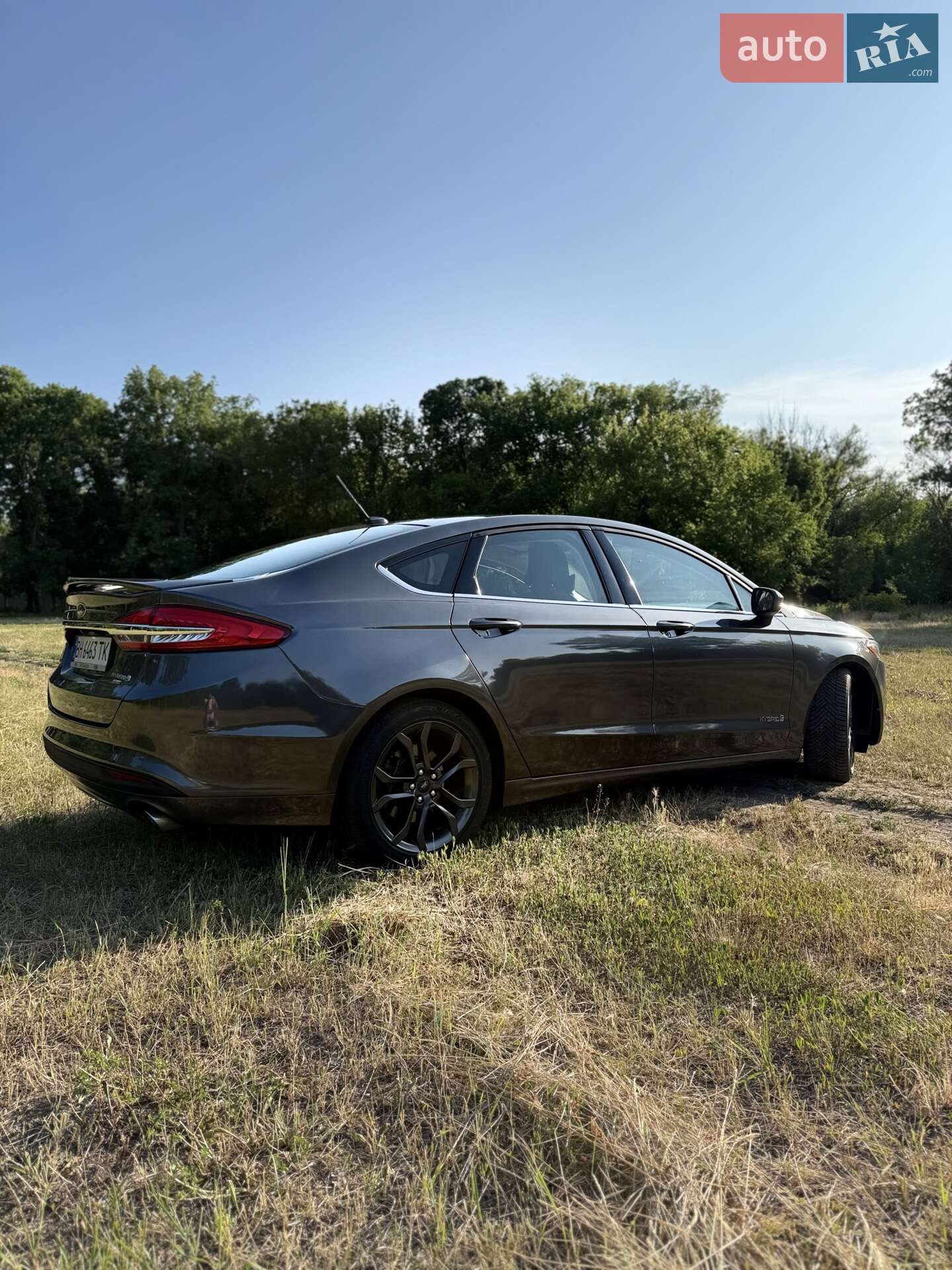 Ford Fusion 2018 VIN 3FA6P0LU9JR170370 фото оголошення 8 з 27