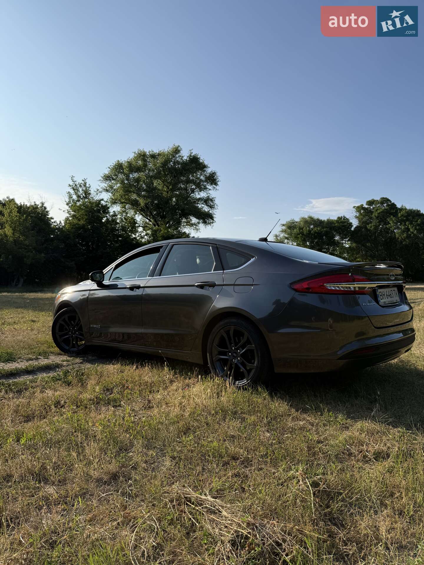 Ford Fusion 2018 VIN 3FA6P0LU9JR170370 фото оголошення 11 з 27