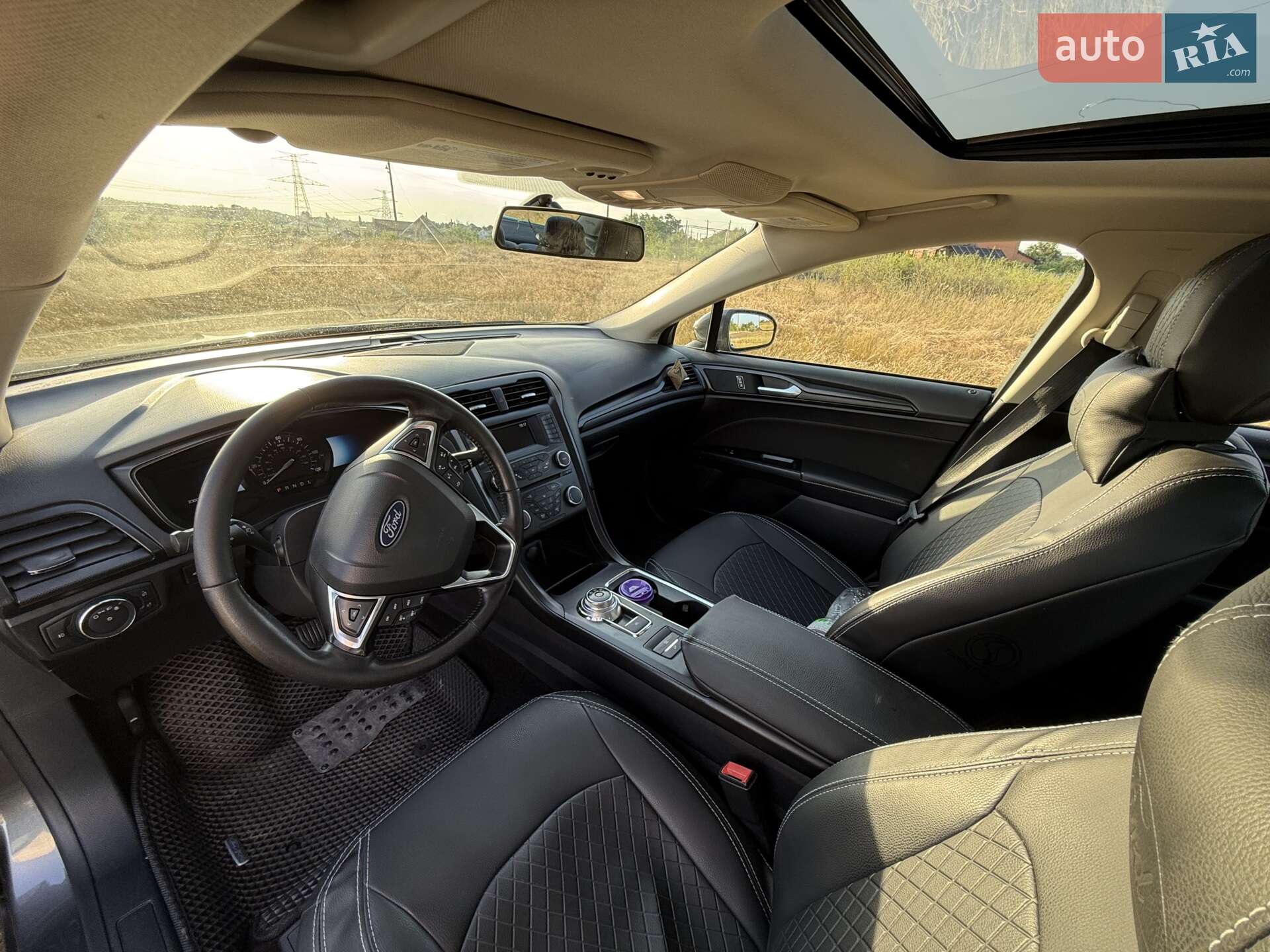 Ford Fusion 2018 VIN 3FA6P0LU9JR170370 фото оголошення 18 з 27