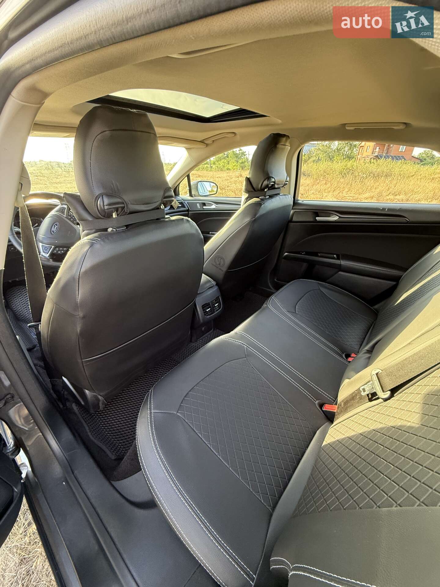 Ford Fusion 2018 VIN 3FA6P0LU9JR170370 фото оголошення 22 з 27