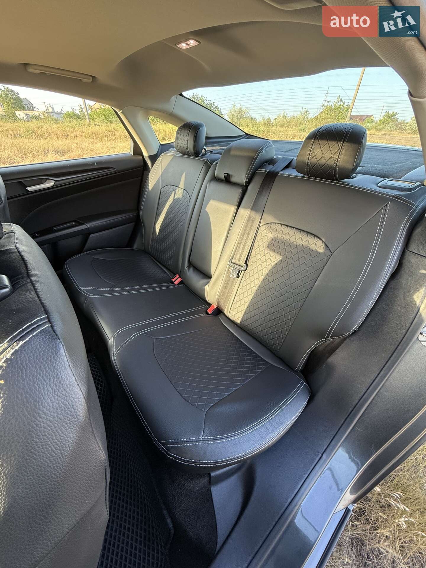 Ford Fusion 2018 VIN 3FA6P0LU9JR170370 фото оголошення 23 з 27
