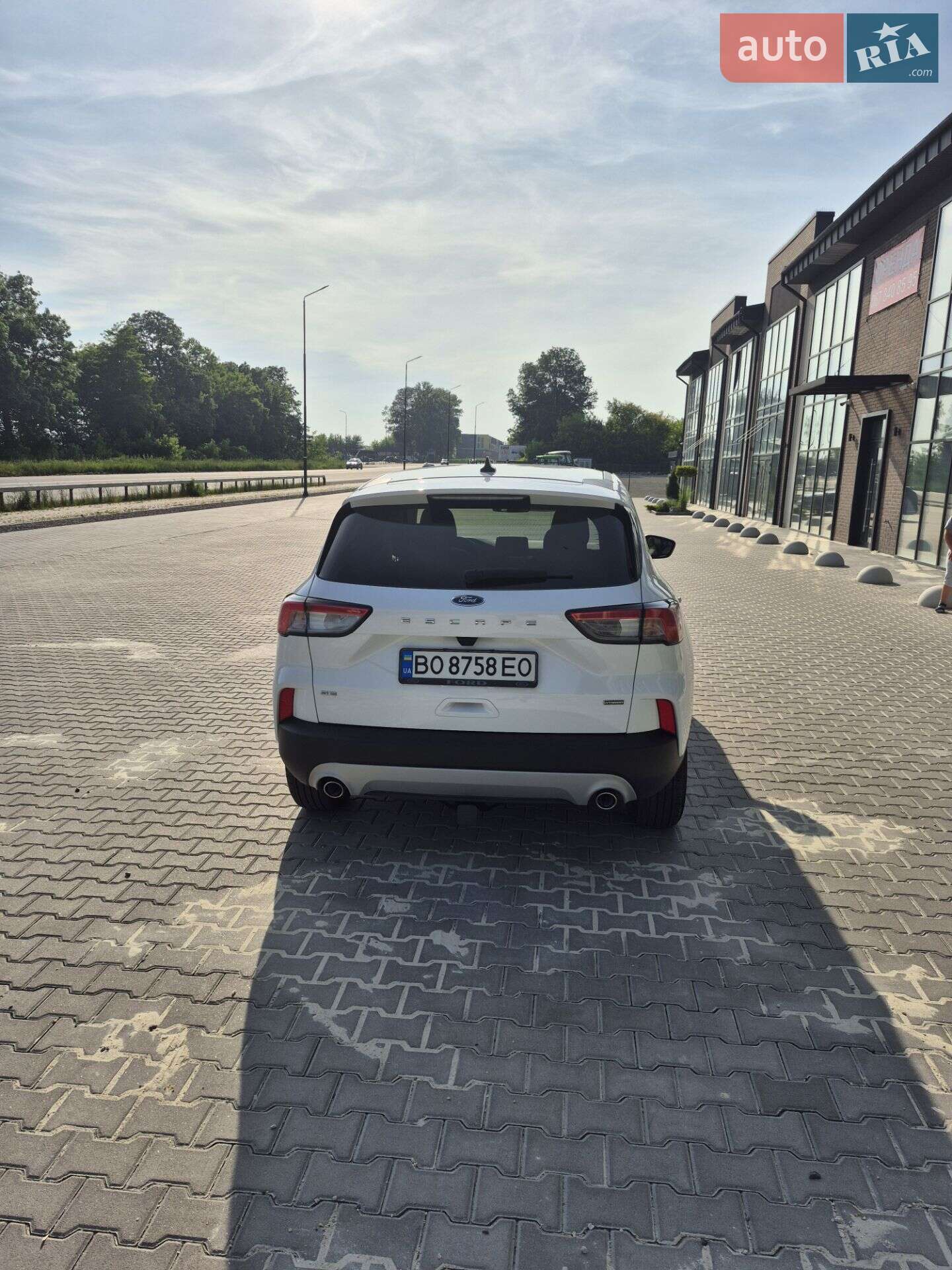 Ford Escape 2022 VIN 1FMCU0BZ5NUA27882 фото оголошення 3 з 20