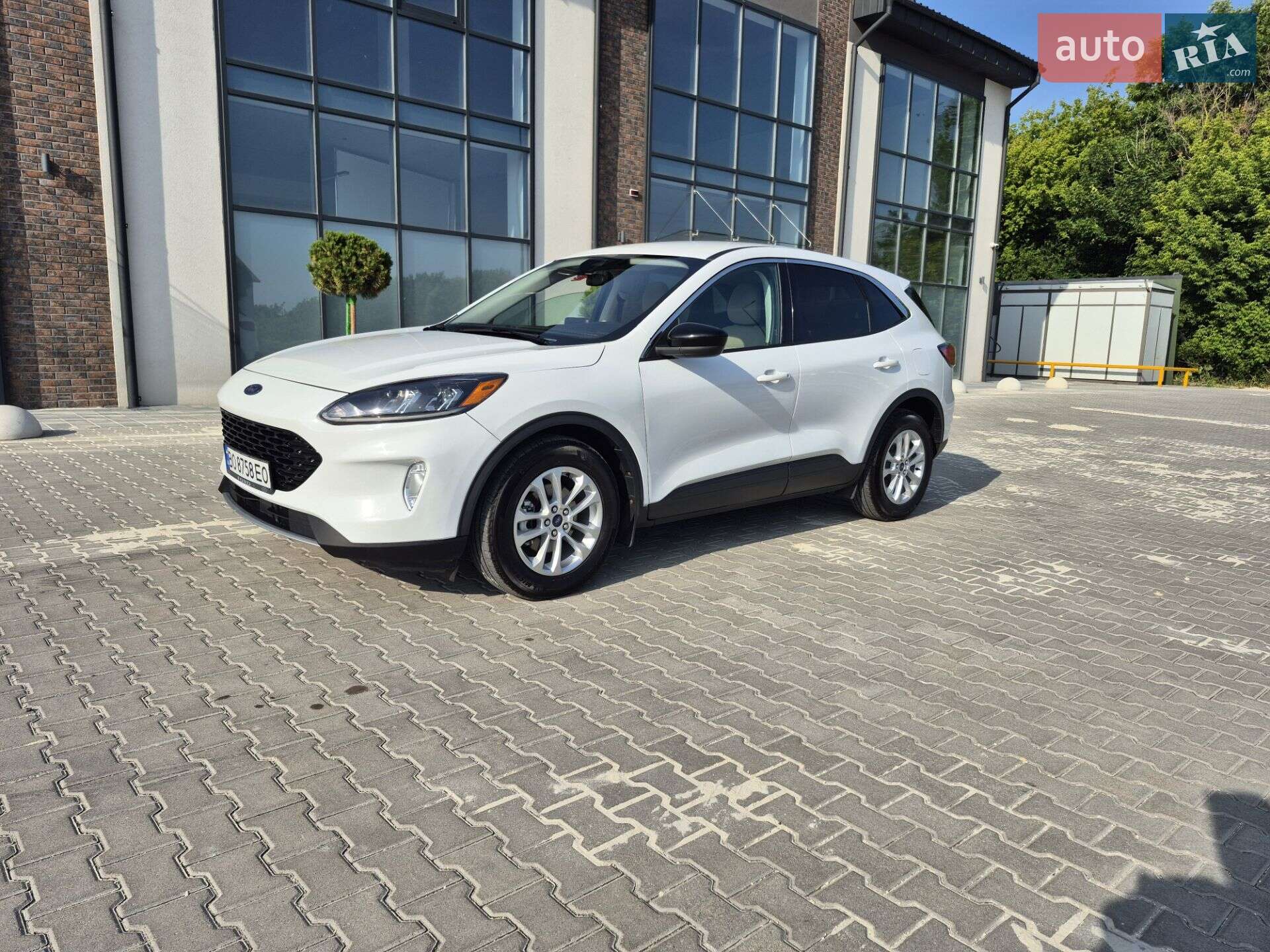 Ford Escape 2022 VIN 1FMCU0BZ5NUA27882 фото оголошення 8 з 20
