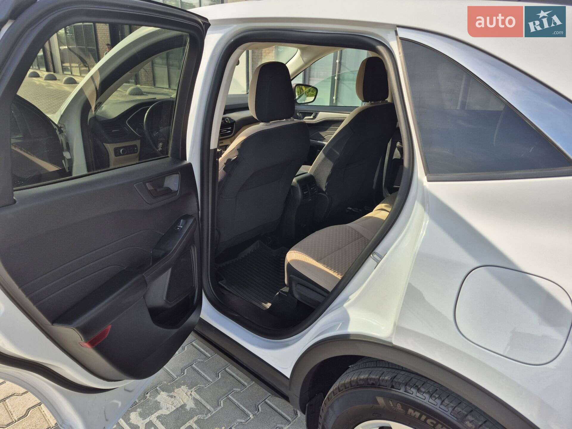 Ford Escape 2022 VIN 1FMCU0BZ5NUA27882 фото оголошення 9 з 20