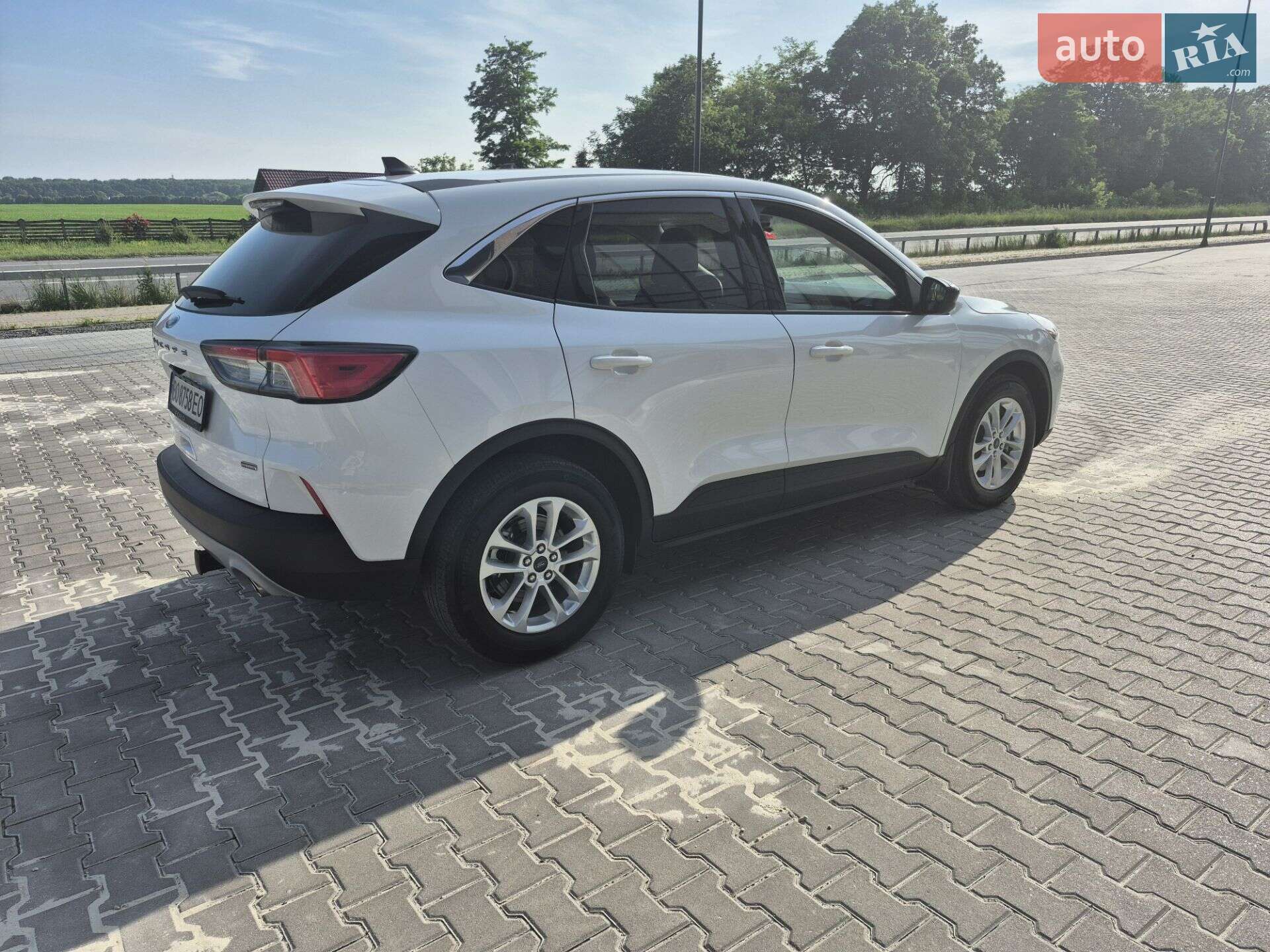 Ford Escape 2022 VIN 1FMCU0BZ5NUA27882 фото оголошення 12 з 20