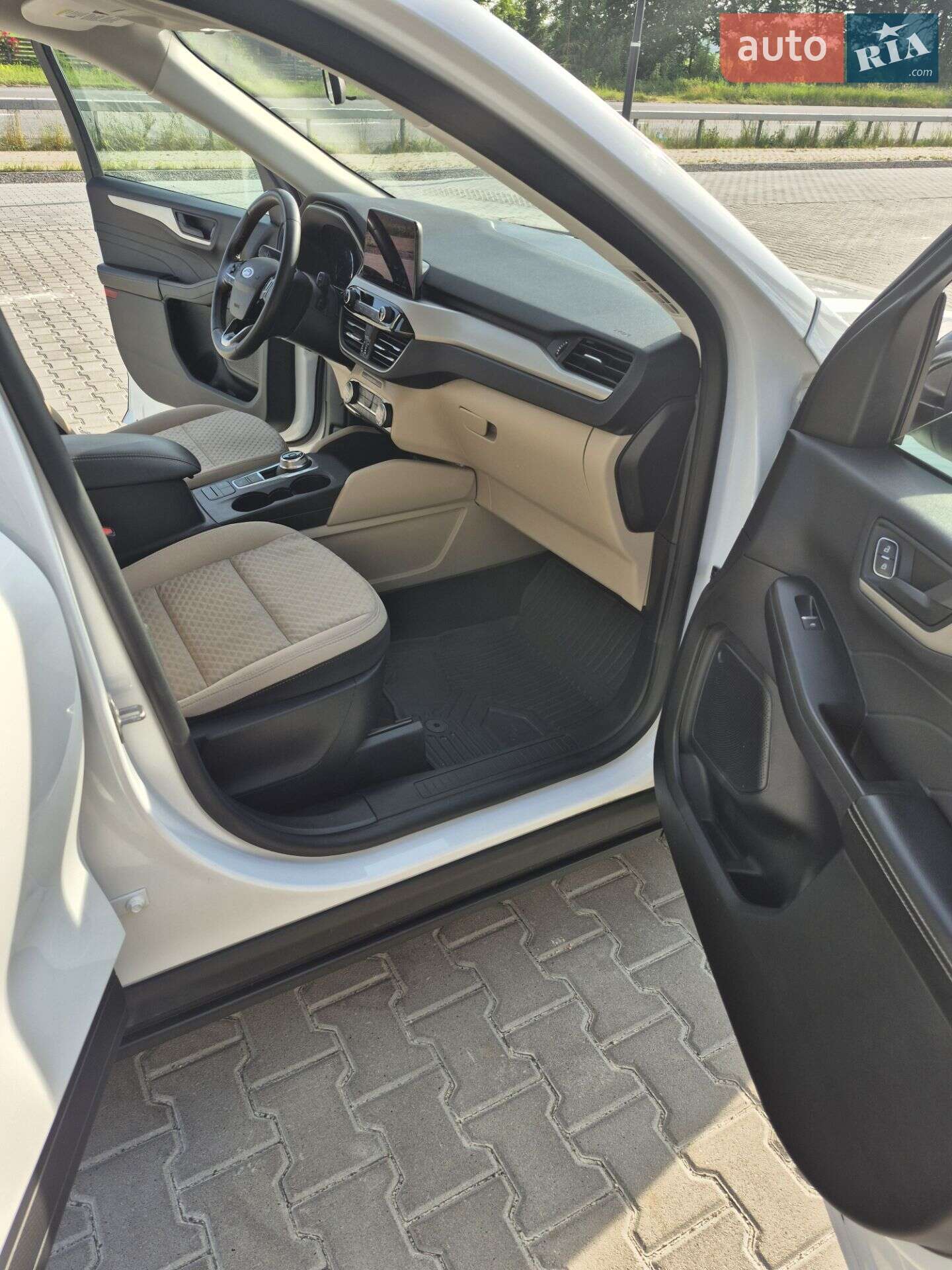 Ford Escape 2022 VIN 1FMCU0BZ5NUA27882 фото оголошення 14 з 20