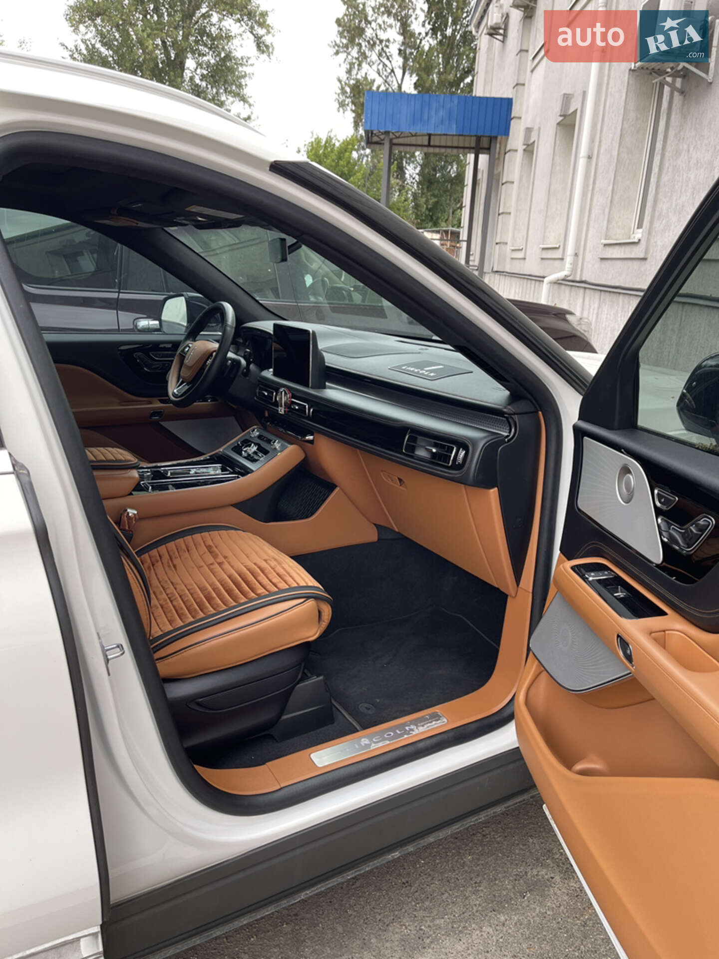 Lincoln Aviator 2023 VIN 5LM5J9XCXPGL05782 фото оголошення 58 з 64