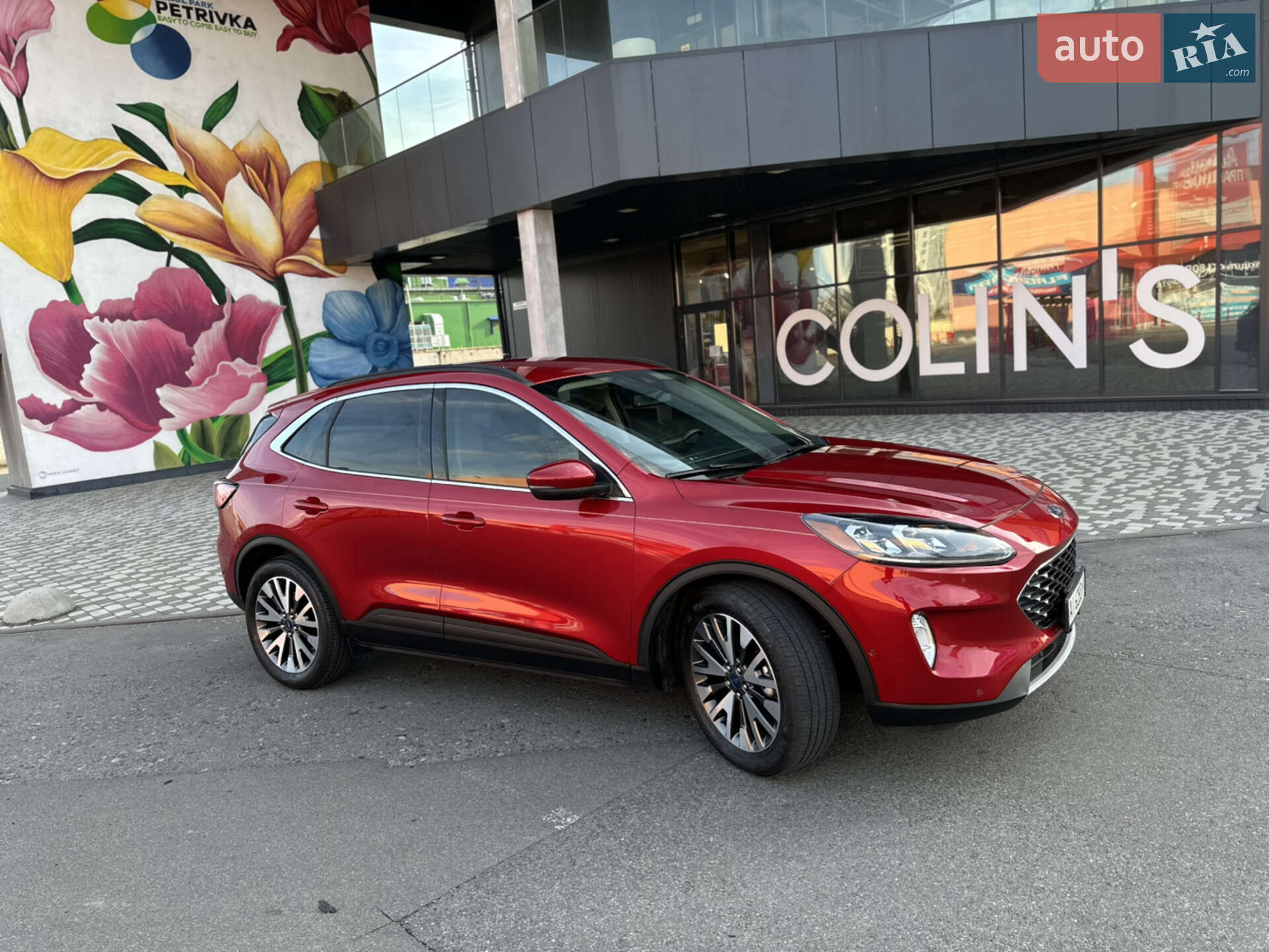 Ford Escape 2019 VIN 1FMCU0DZ5LUA39590 фото оголошення 10 з 61
