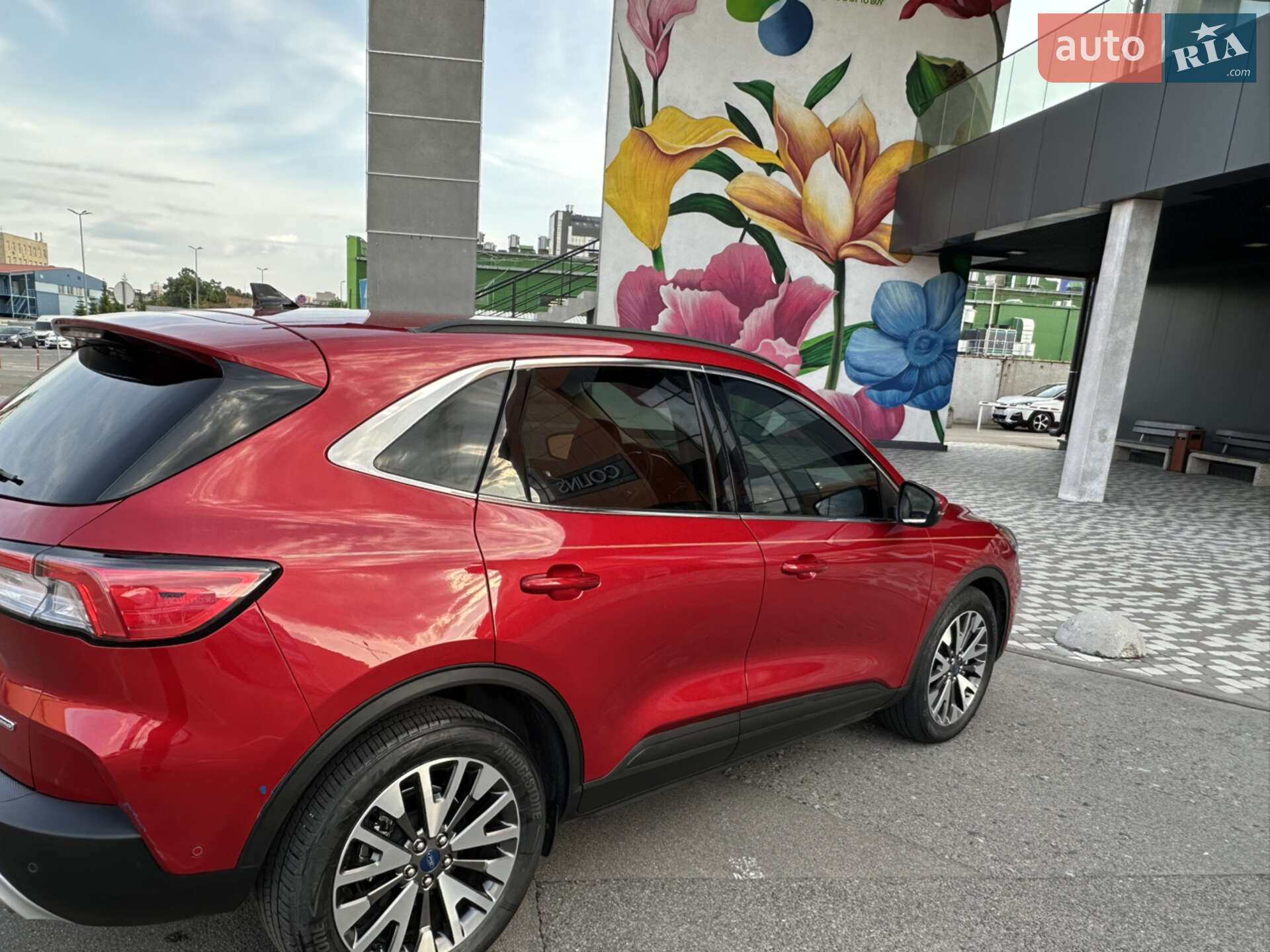 Ford Escape 2019 VIN 1FMCU0DZ5LUA39590 фото оголошення 12 з 61