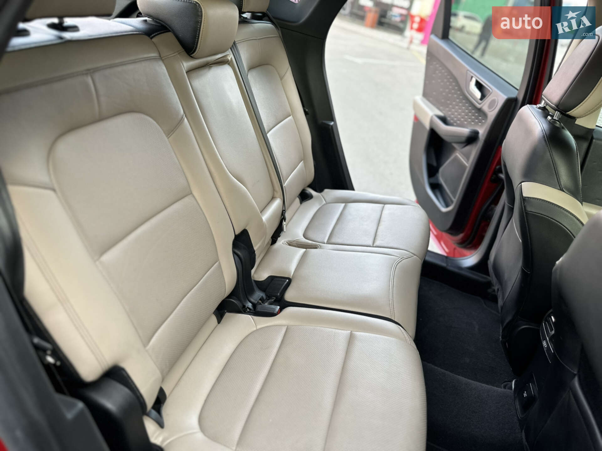 Ford Escape 2019 VIN 1FMCU0DZ5LUA39590 фото оголошення 25 з 61