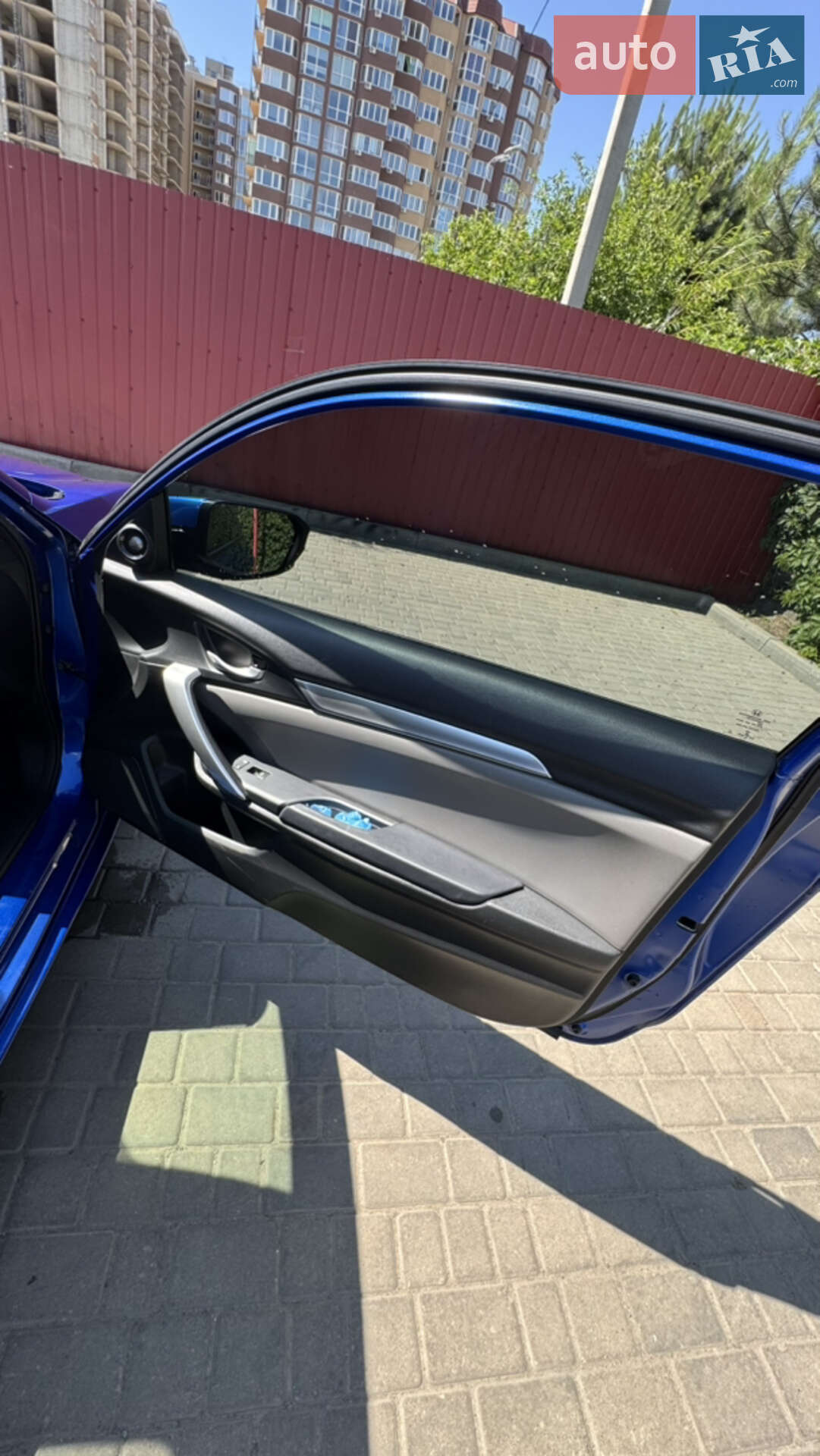 Honda Civic 2016 VIN 2HGFC3B32GH362106 фото оголошення 11 з 16