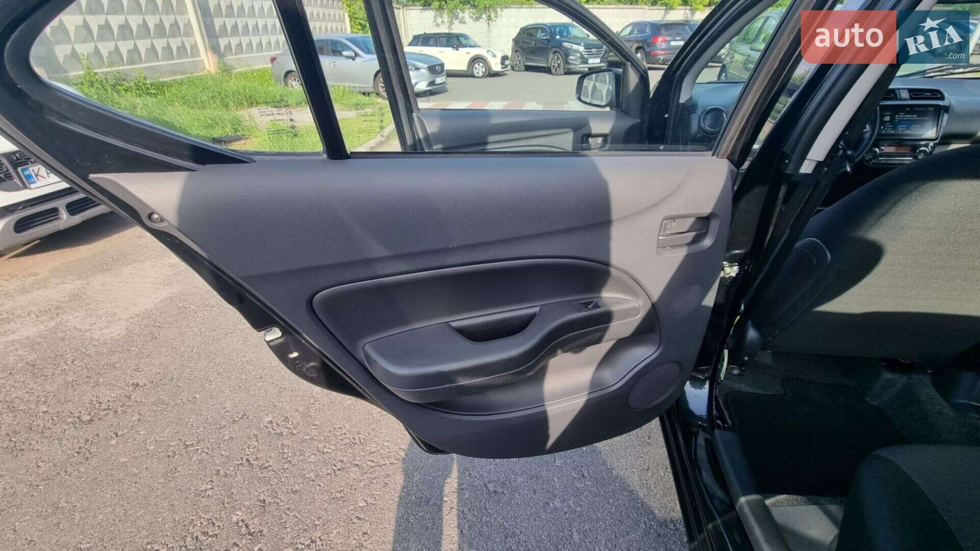 Mitsubishi Mirage 2020 VIN ML32FUFJ8MHF02279 фото оголошення 5 з 18