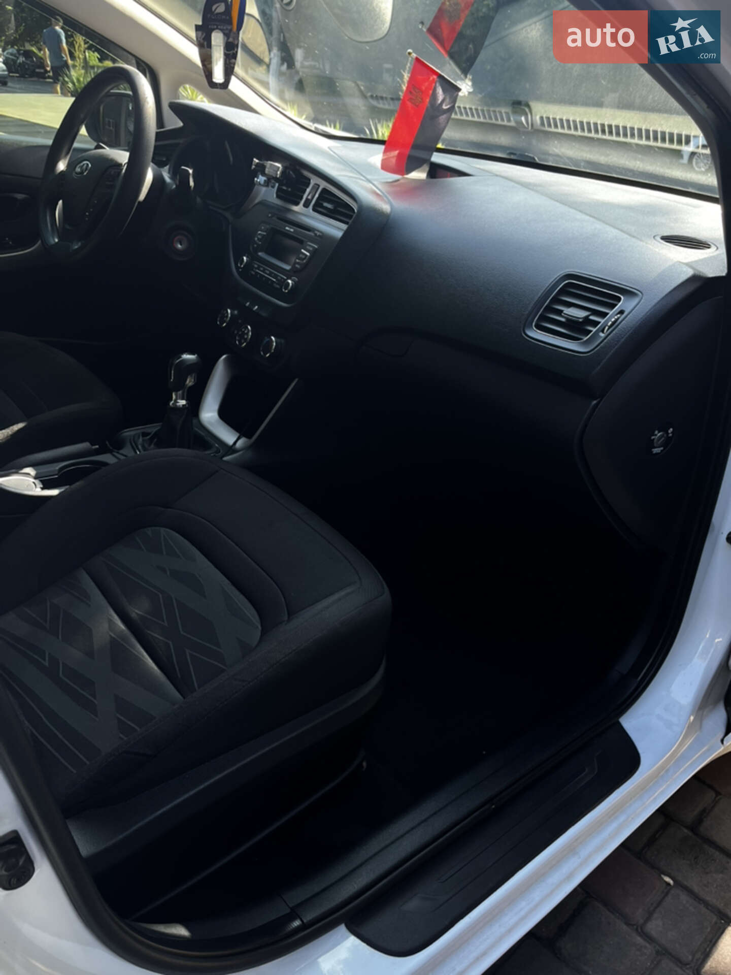 Kia Ceed 2013 VIN U5YHM816ADL039282 фото оголошення 10 з 10