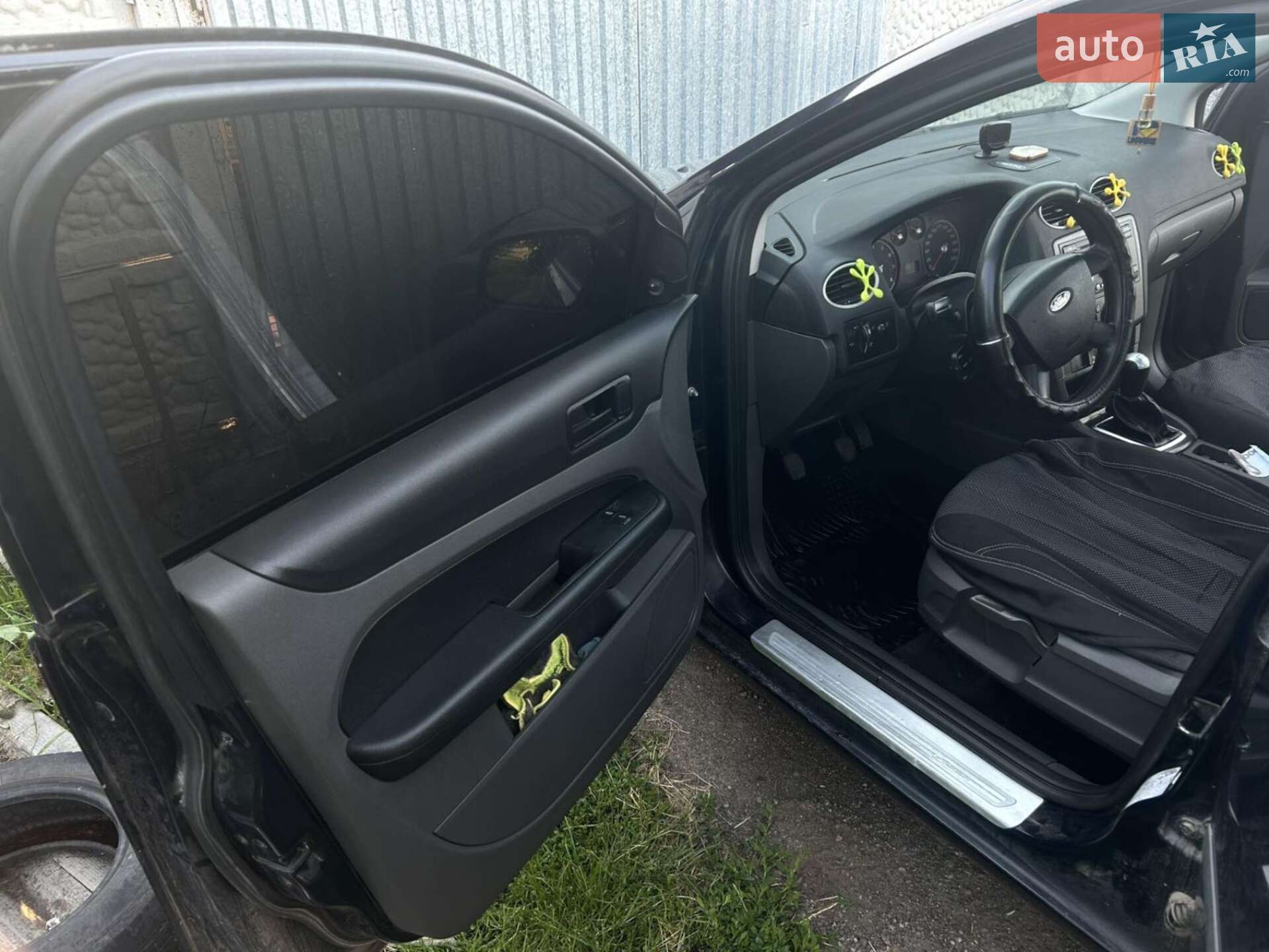 Ford Focus 2005 VIN WF0WXXGCDW5R09577 фото оголошення 7 з 14
