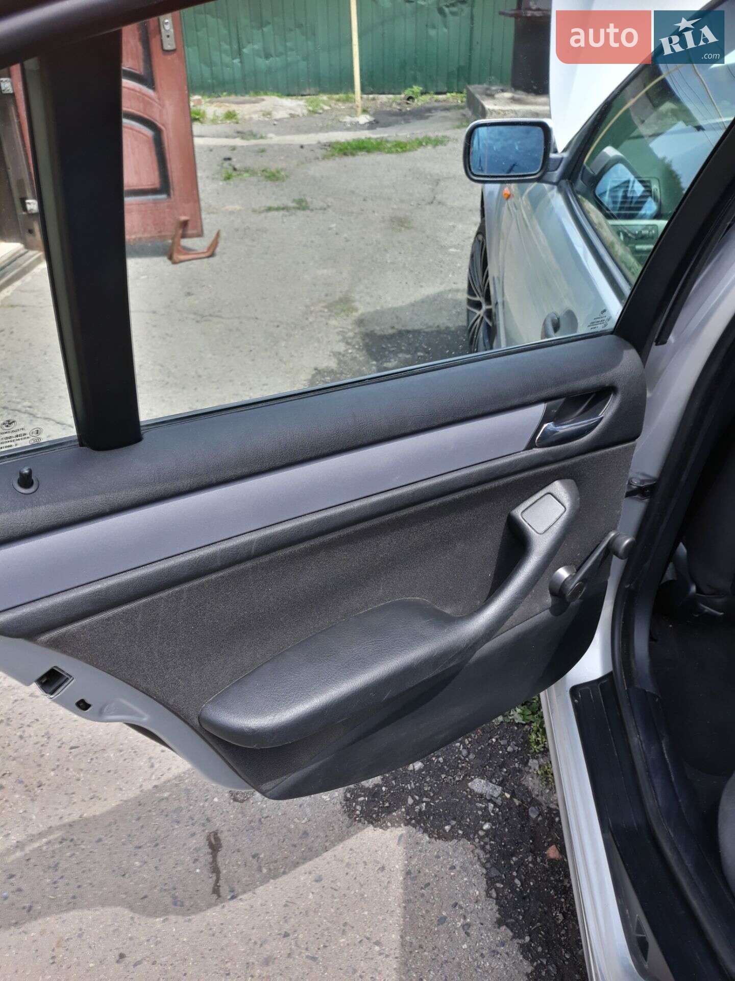 BMW 3 Series 2004 VIN WBAEY31060KS42971 фото оголошення 13 з 17