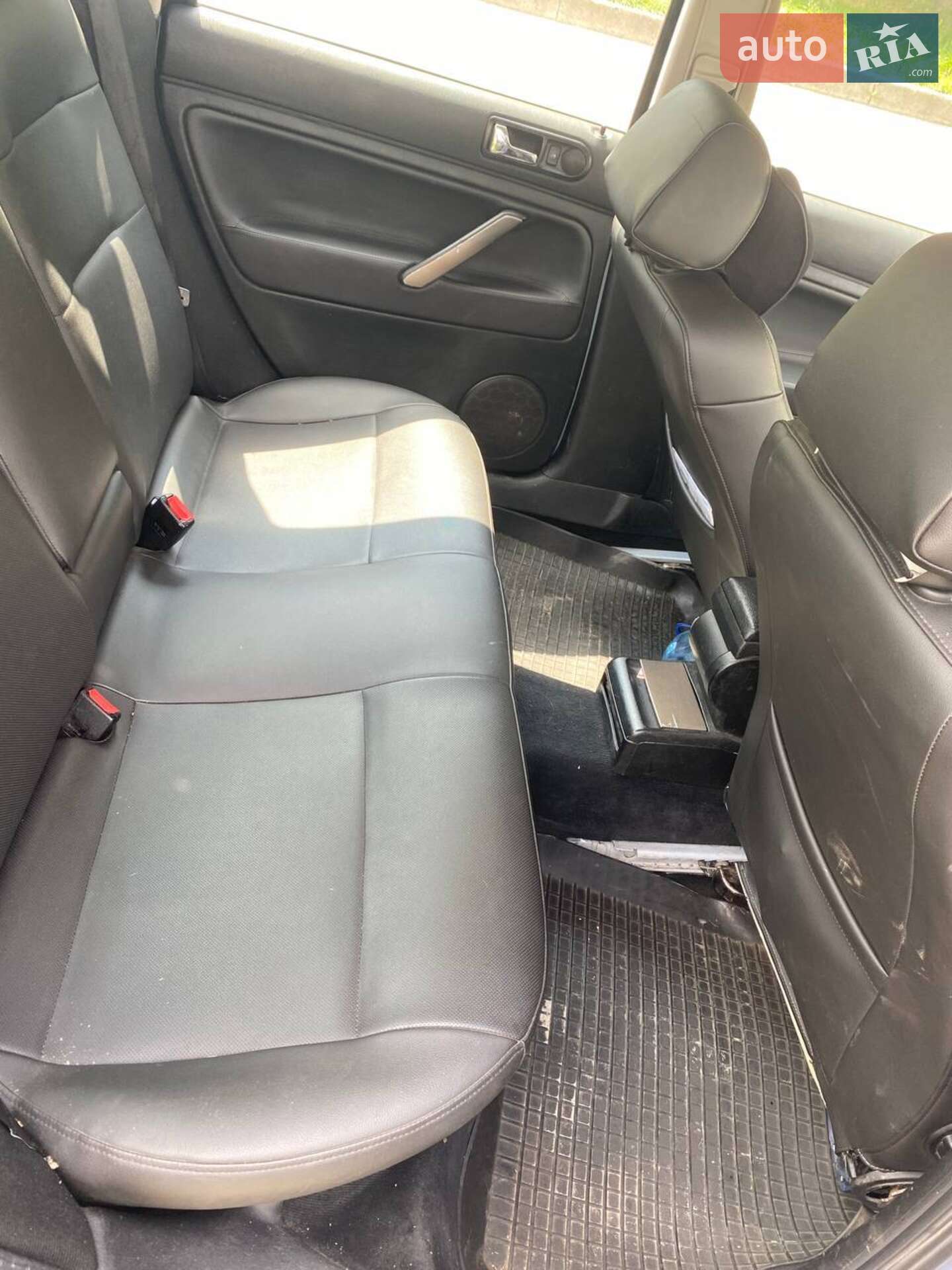 Volkswagen Passat 1997 VIN WVWZZZ3BZWP050722 фото оголошення 2 з 6