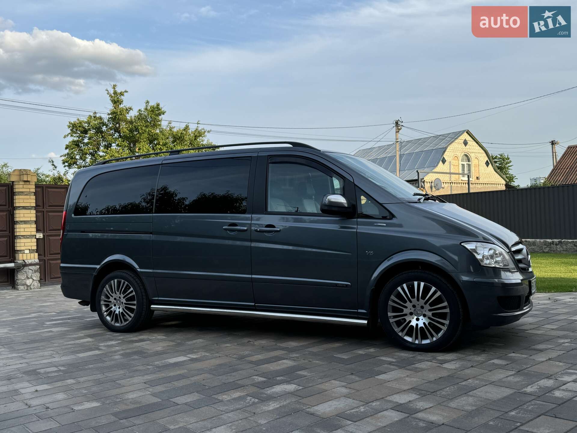 Mercedes-Benz Viano 2011 VIN WDF63981313699865 фото оголошення 2 з 52