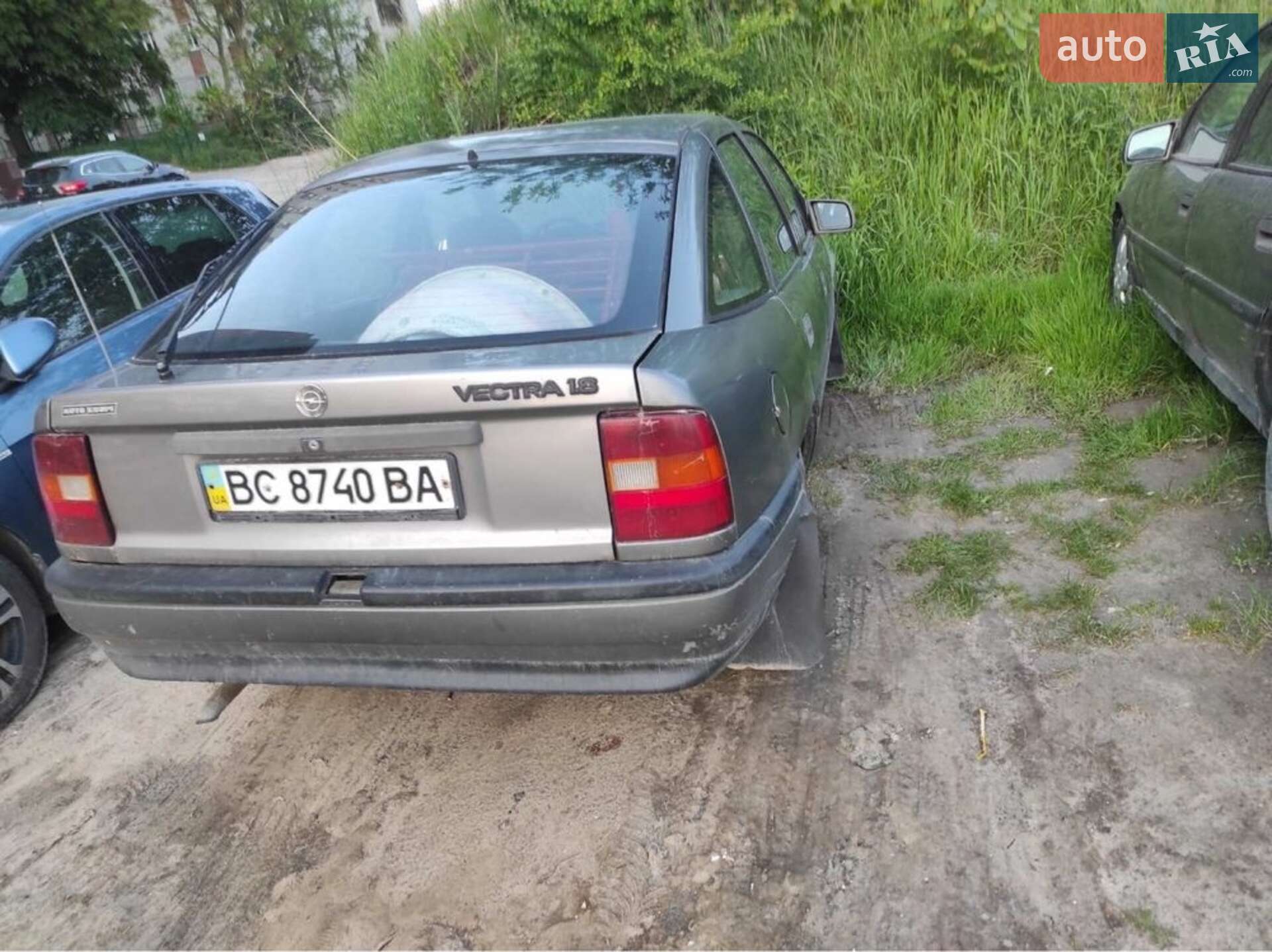 Opel Vectra 1990 VIN W0L000089L1162081 фото оголошення 6 з 7