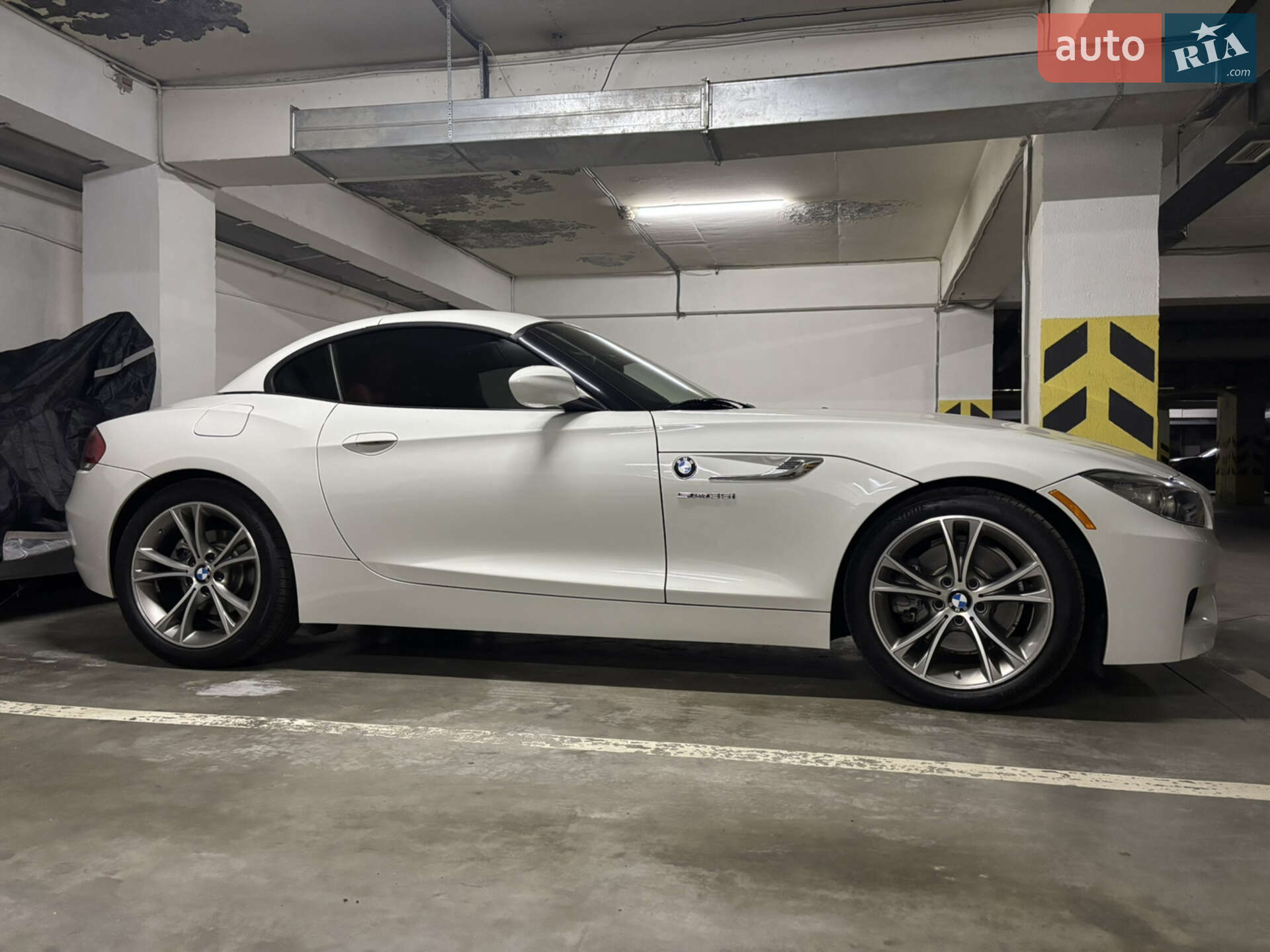 BMW Z4 2016 VIN WBALM7C56G5B60169 фото оголошення 7 з 7
