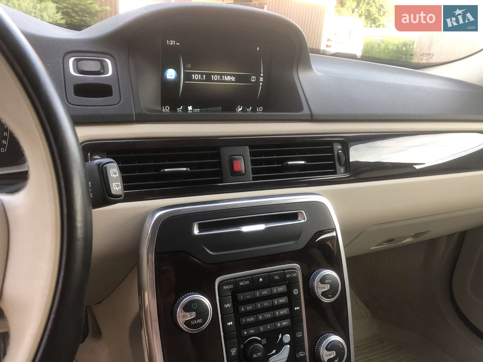 Volvo XC70 2015 VIN YV4612NK0G1250367 фото оголошення 18 з 36