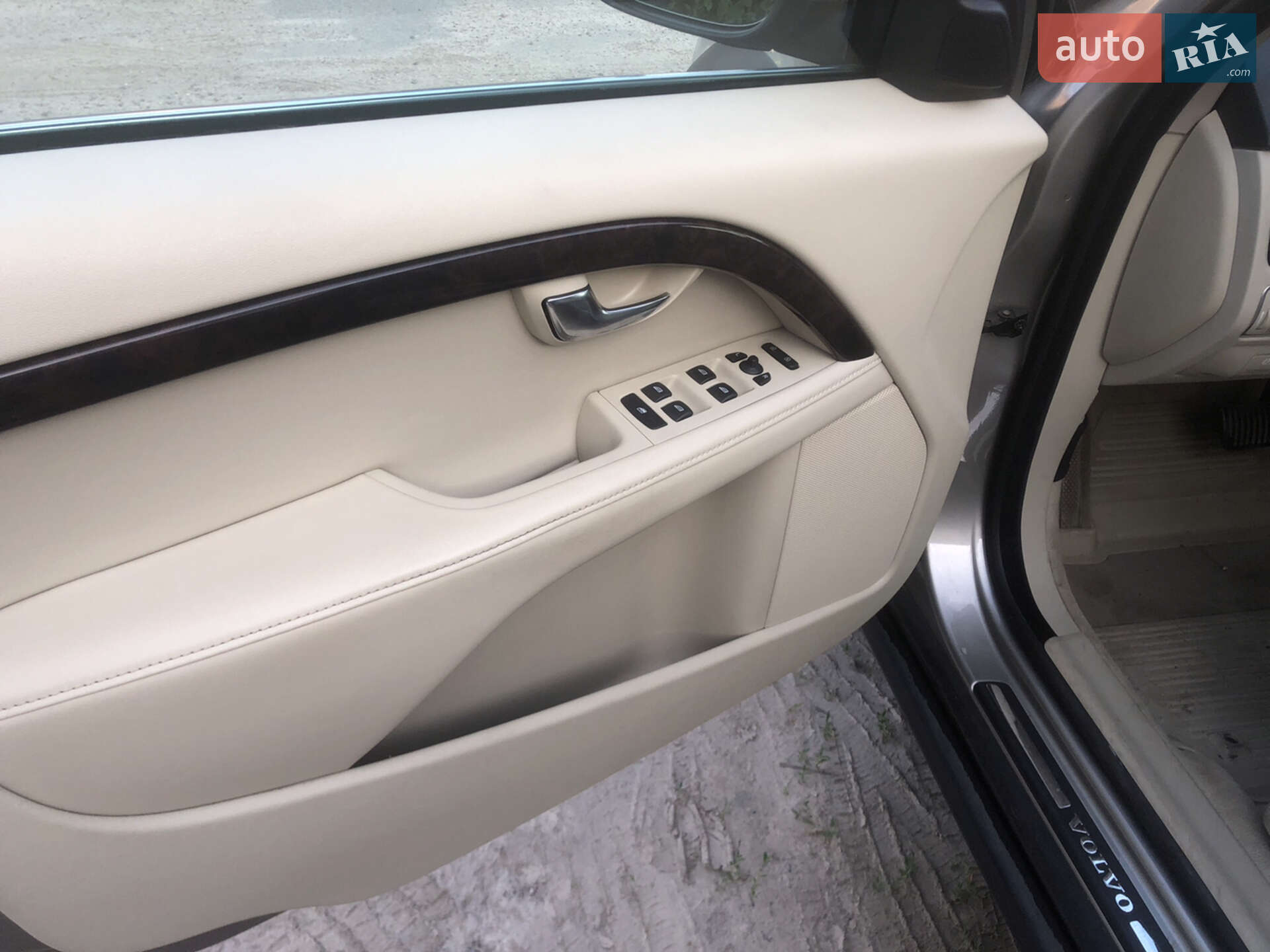 Volvo XC70 2015 VIN YV4612NK0G1250367 фото оголошення 21 з 36