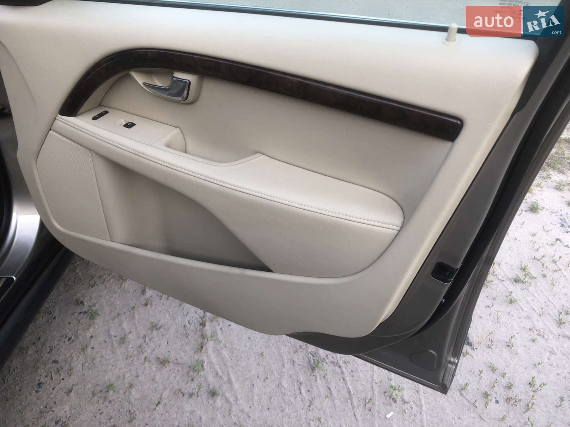 Volvo XC70 2015 VIN YV4612NK0G1250367 фото оголошення 25 з 36