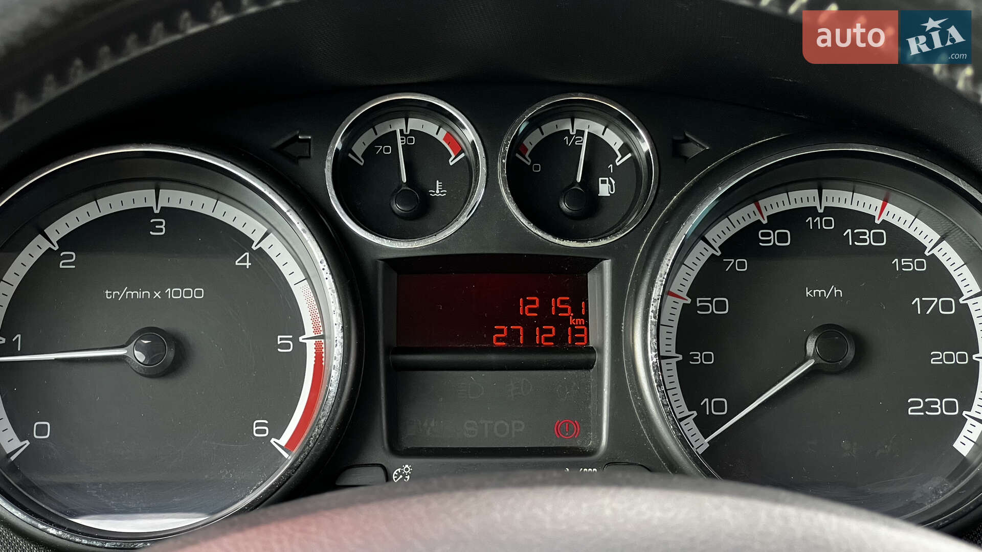 Peugeot 308 2011 VIN VF34HRHF8BS087123 фото оголошення 32 з 40