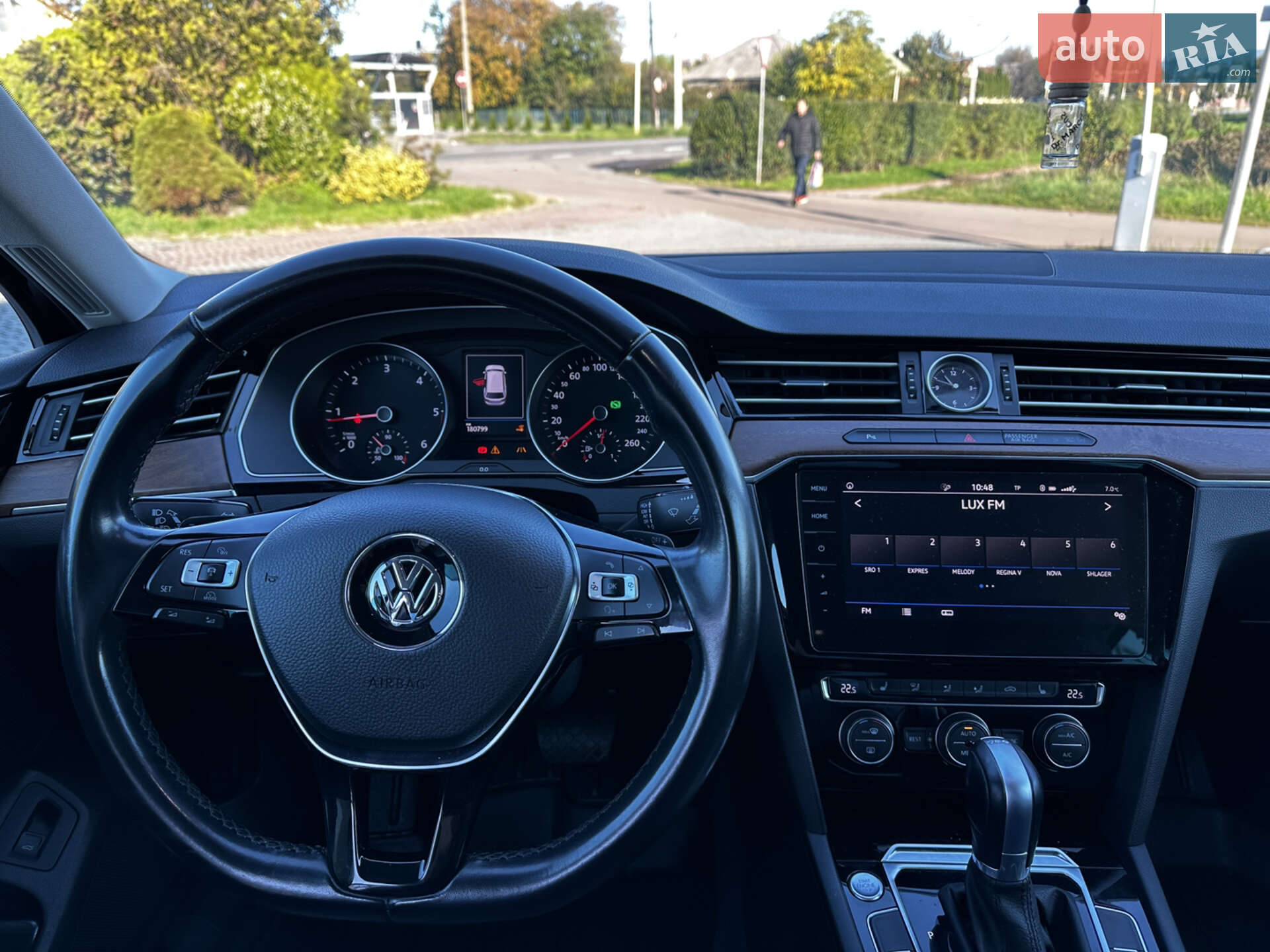 Volkswagen Passat 2018 VIN WVWZZZ3CZJE263131 фото оголошення 10 з 14