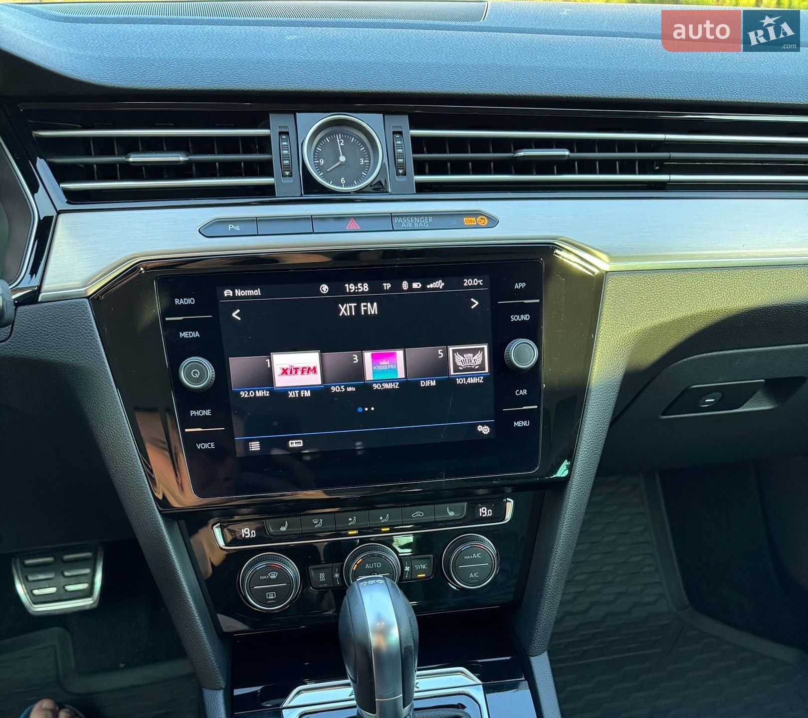 Volkswagen Passat Alltrack 2019 VIN WVWZZZ3CZKE121182 фото оголошення 14 з 21