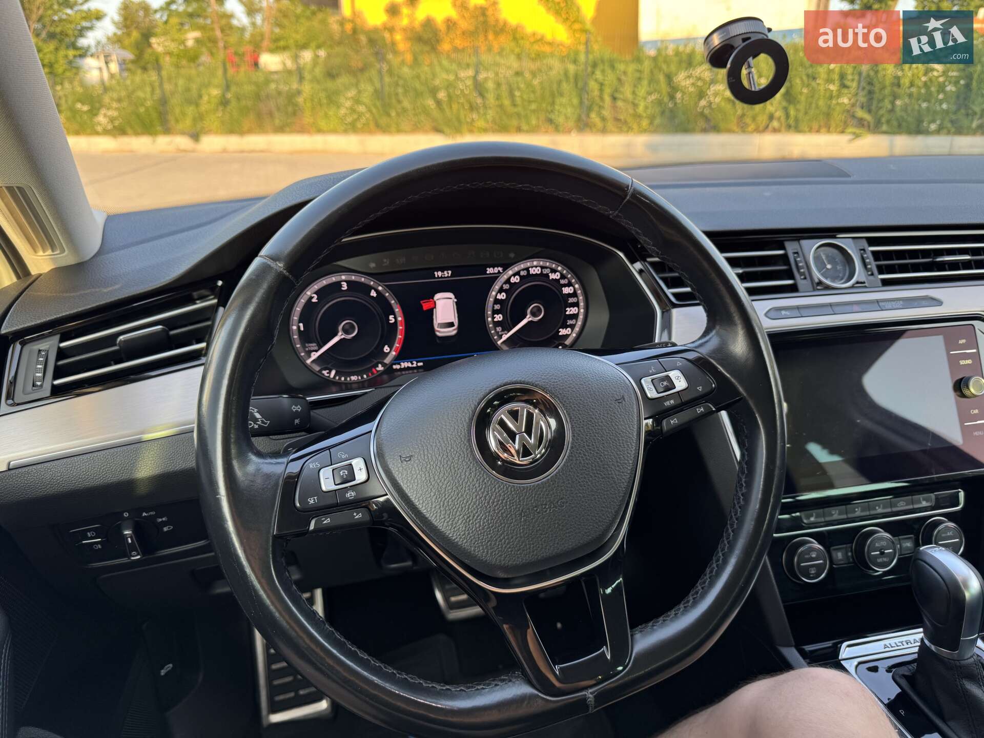 Volkswagen Passat Alltrack 2019 VIN WVWZZZ3CZKE121182 фото оголошення 16 з 21
