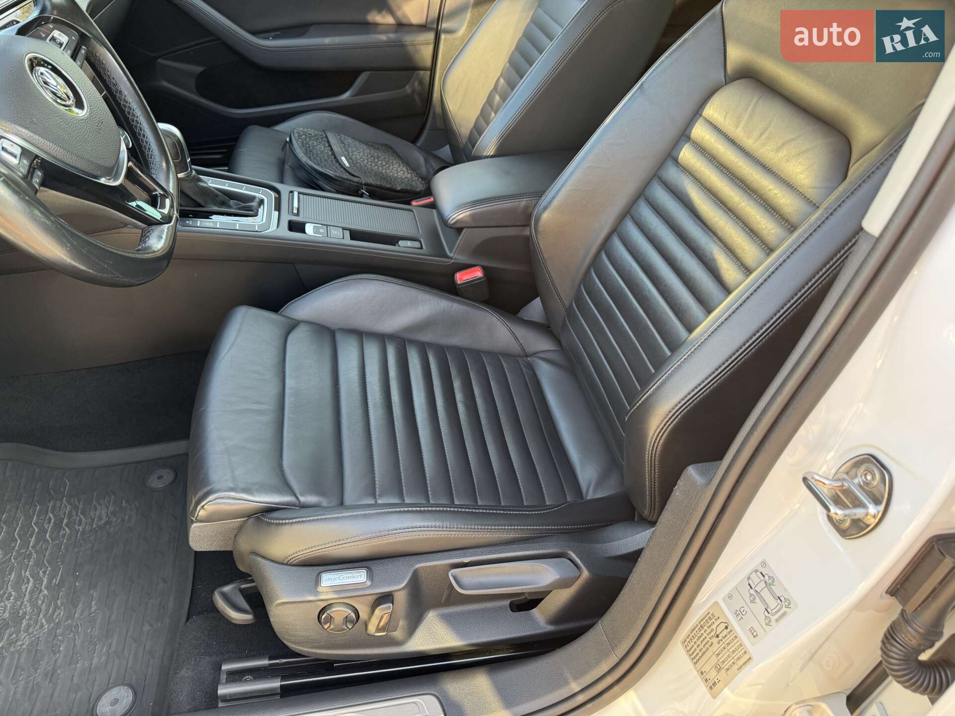 Volkswagen Passat Alltrack 2019 VIN WVWZZZ3CZKE121182 фото оголошення 20 з 21