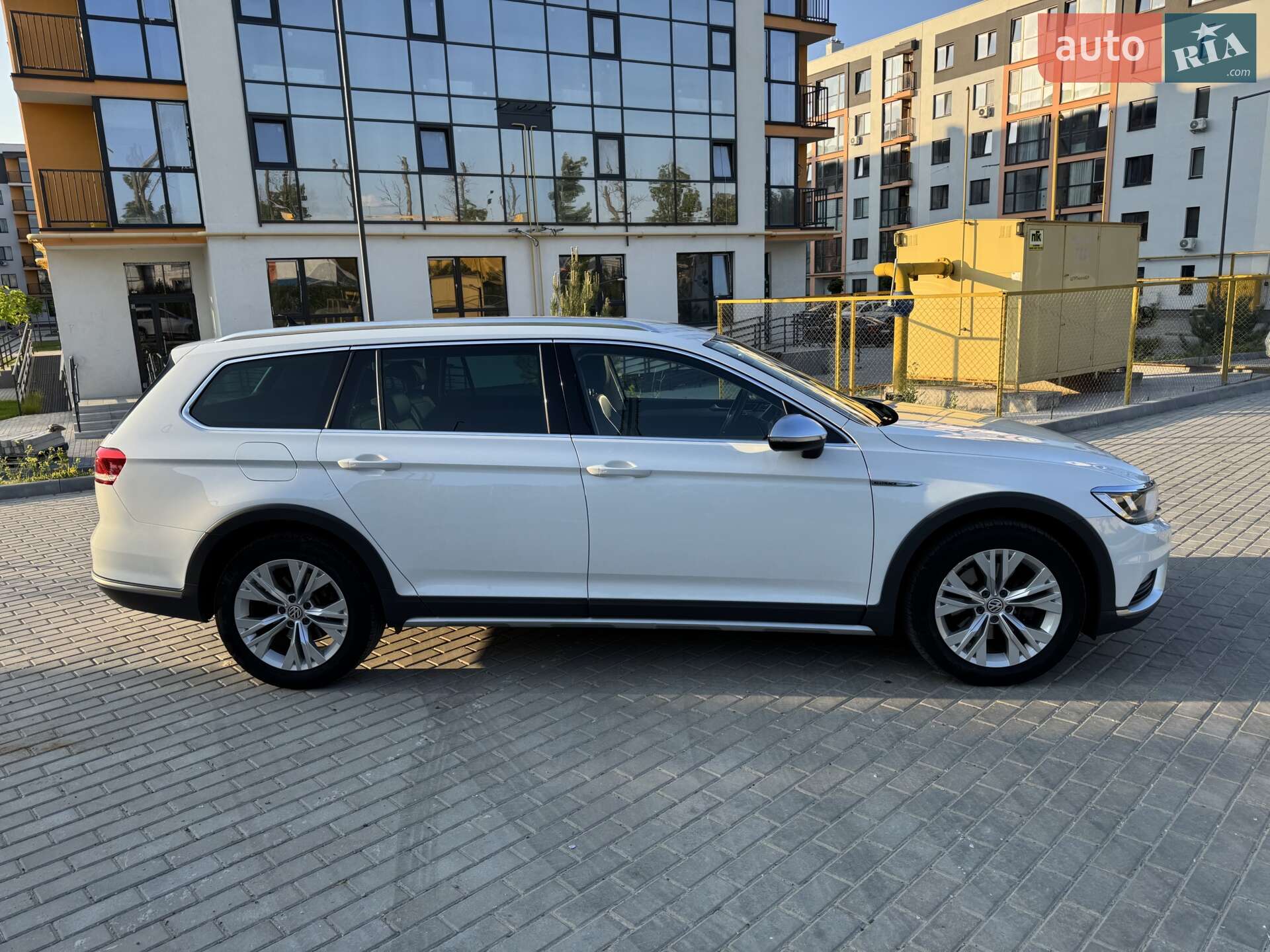 Volkswagen Passat Alltrack 2019 VIN WVWZZZ3CZKE121182 фото оголошення 4 з 21