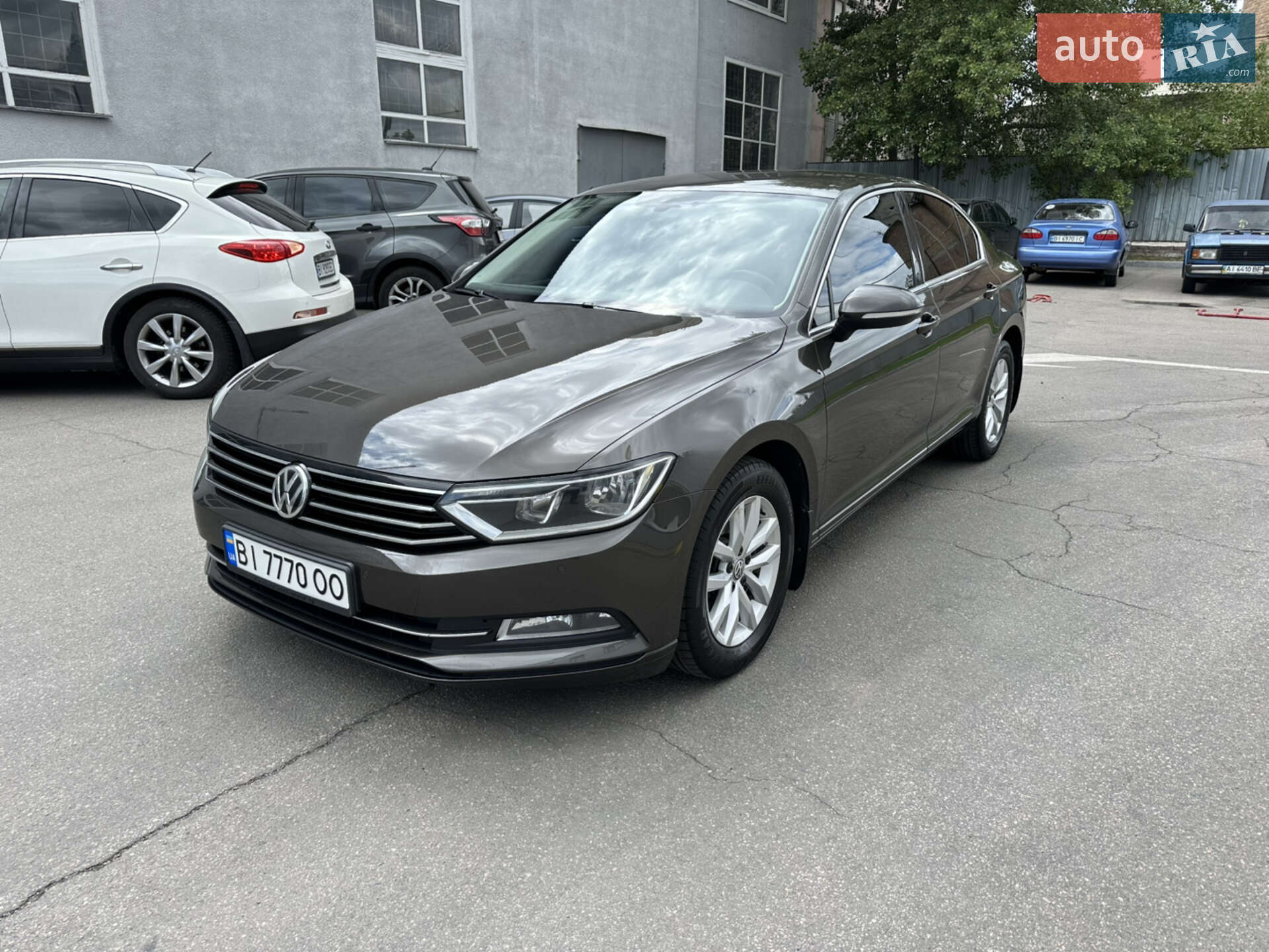 Volkswagen Passat 2018 VIN WVWZZZ3CZJE260257 фото оголошення 5 з 32