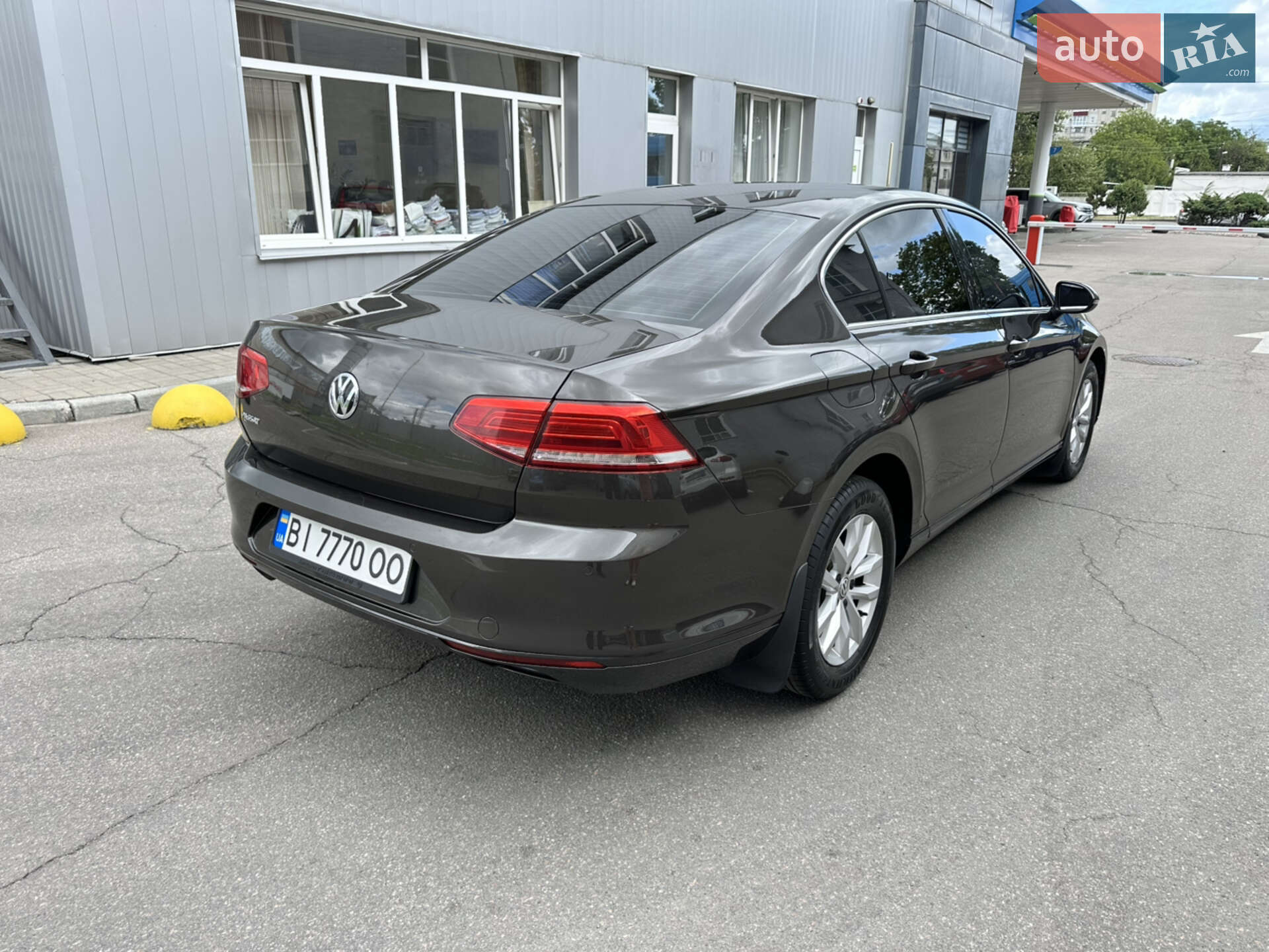 Volkswagen Passat 2018 VIN WVWZZZ3CZJE260257 фото оголошення 11 з 32