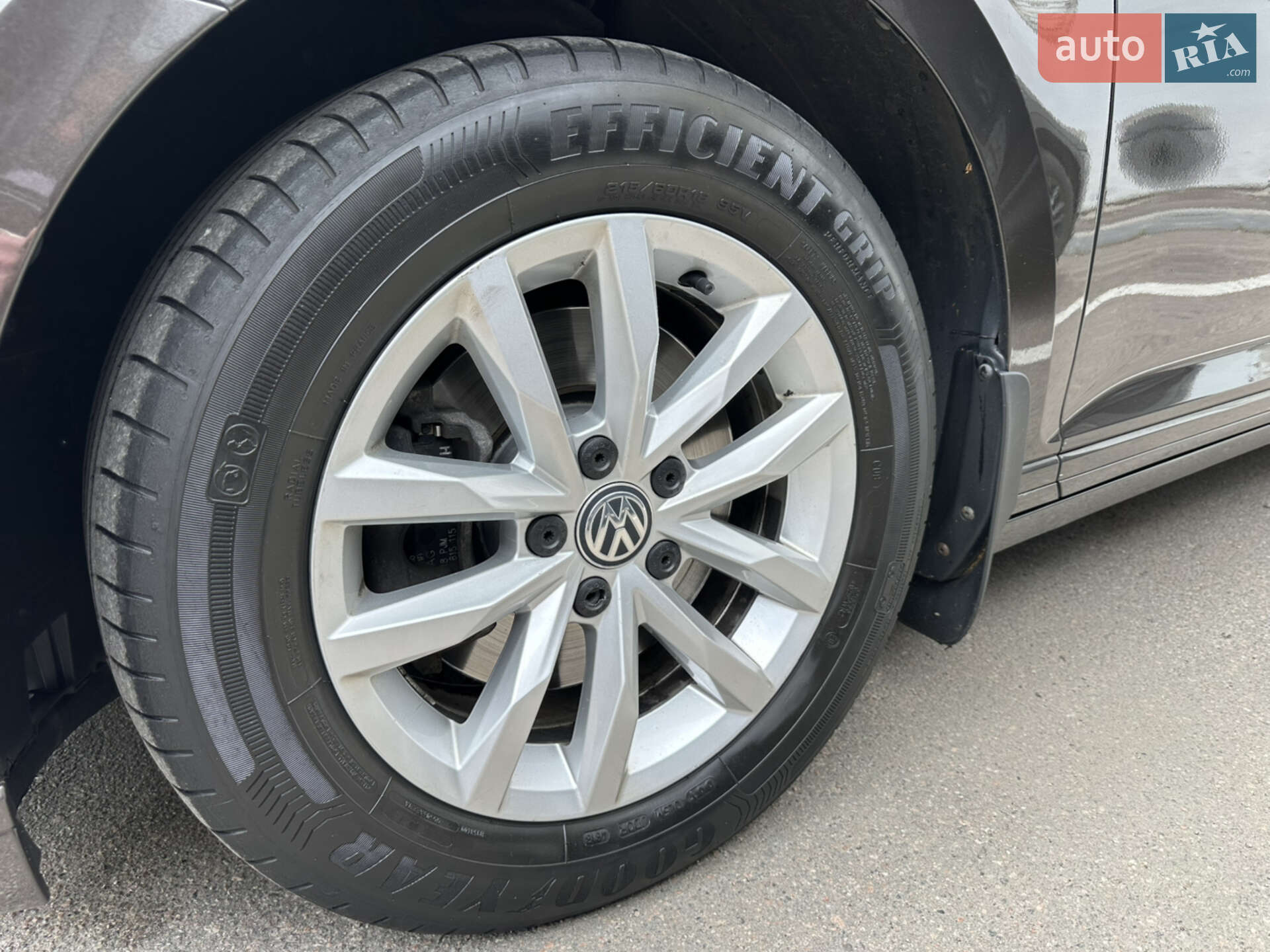 Volkswagen Passat 2018 VIN WVWZZZ3CZJE260257 фото оголошення 25 з 32