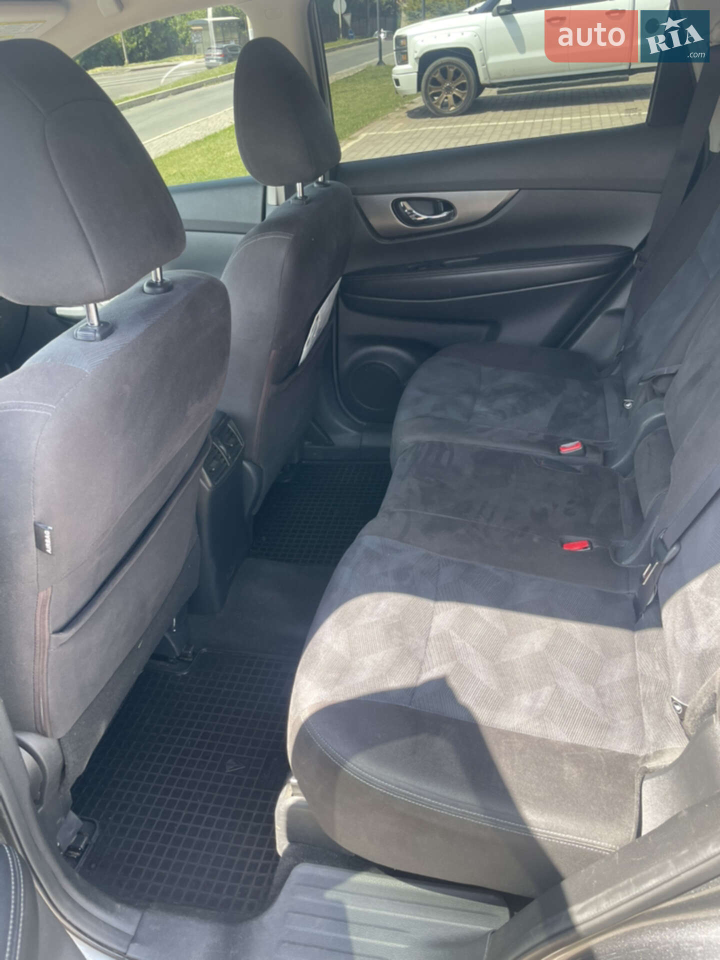 Nissan Rogue 2015 VIN KNMAT2MT6FP530209 фото оголошення 10 з 16