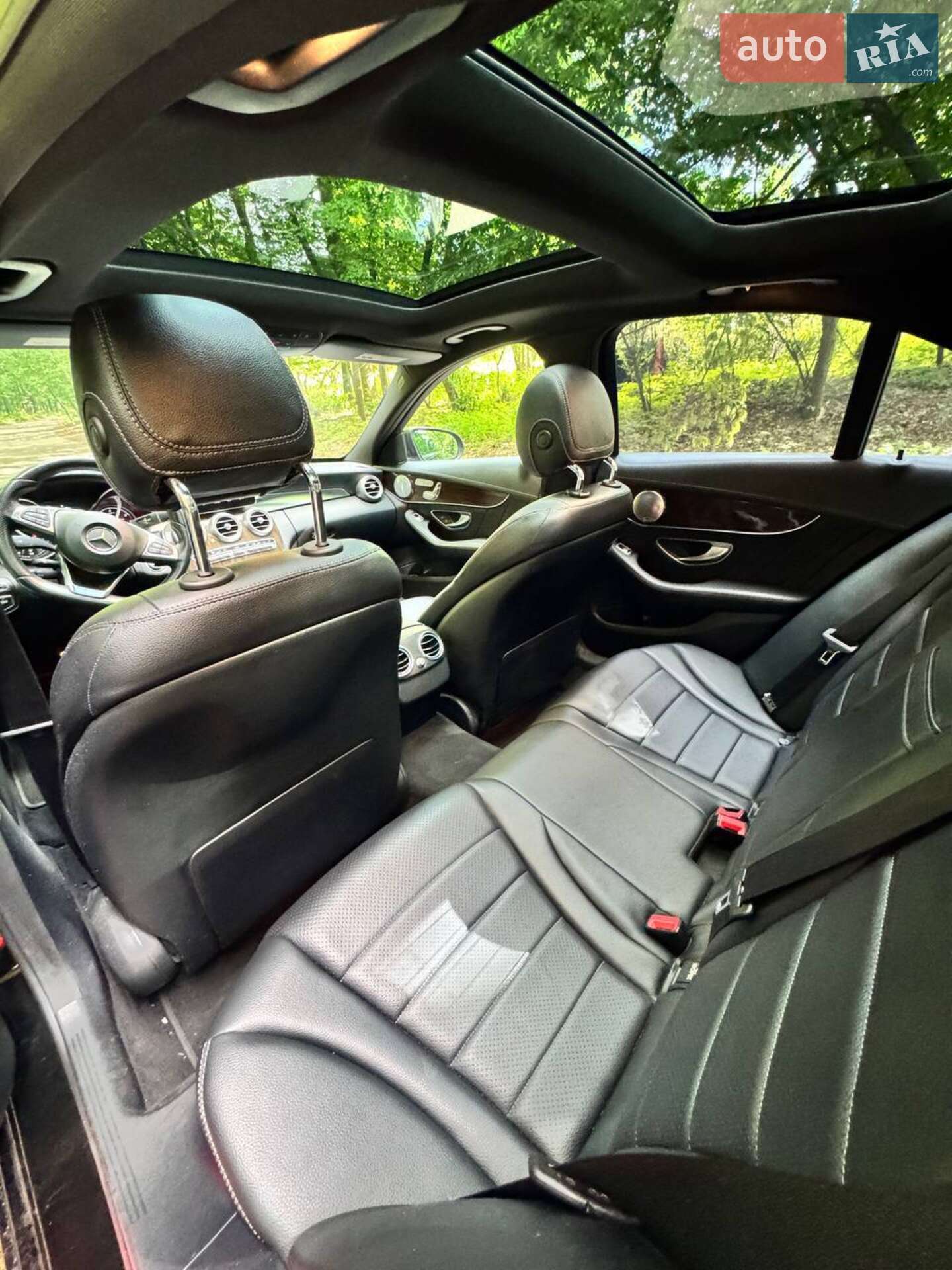 Mercedes-Benz C-Class 2015 VIN 55SWF4JB2FU080376 фото оголошення 15 з 31